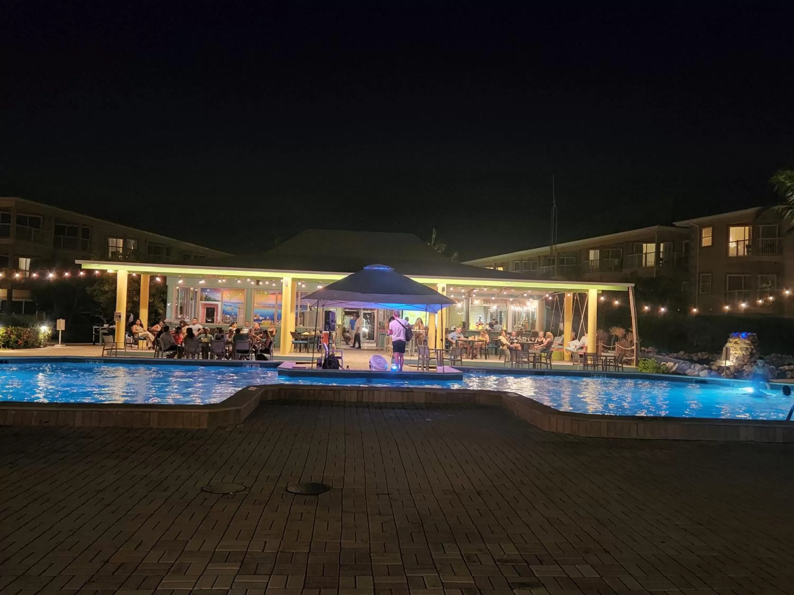 Restaurant/places to eat in Holiday Inn Resort Grand Cayman by IHG