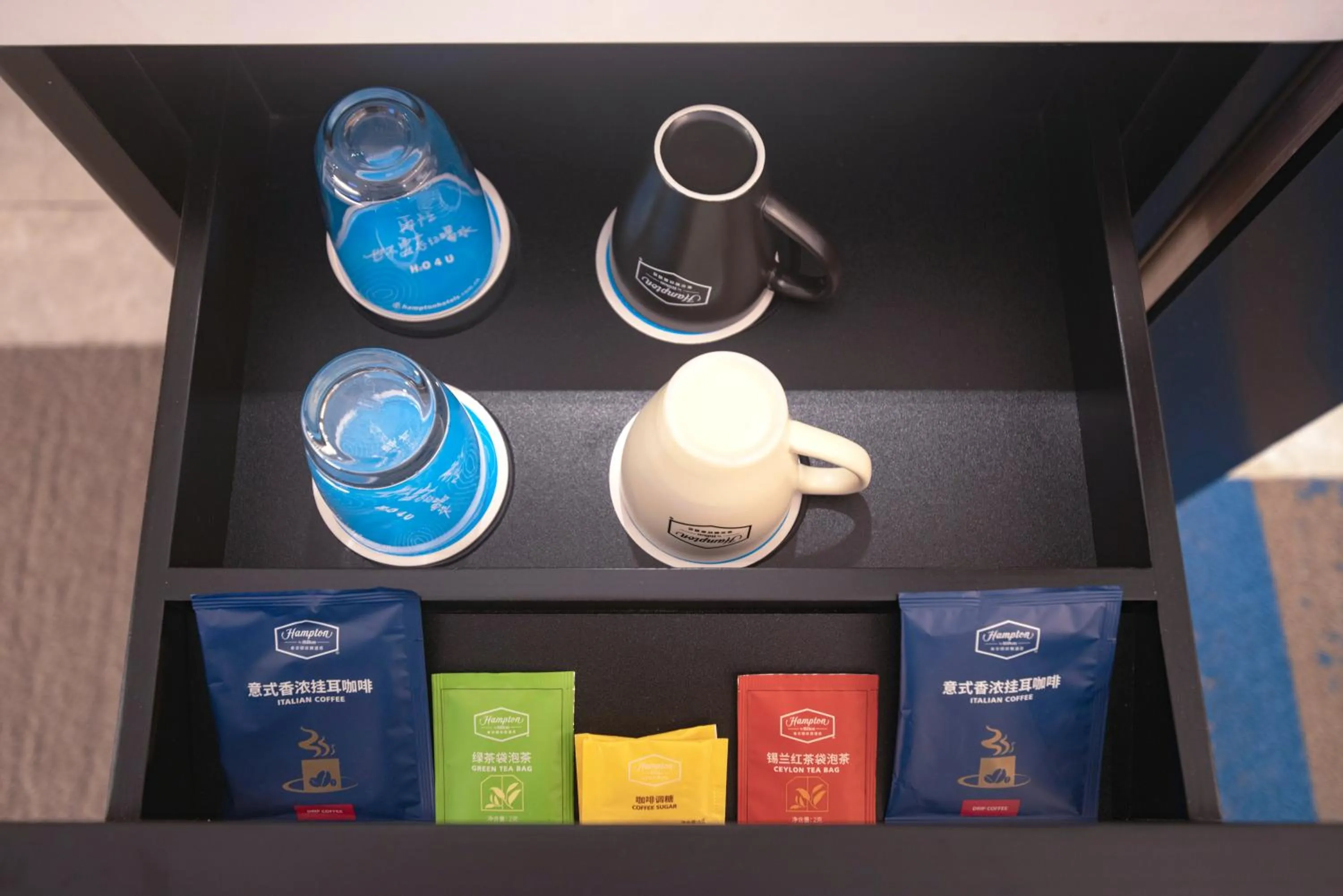 Coffee/tea facilities in Hampton by Hilton Shenzhen North Station