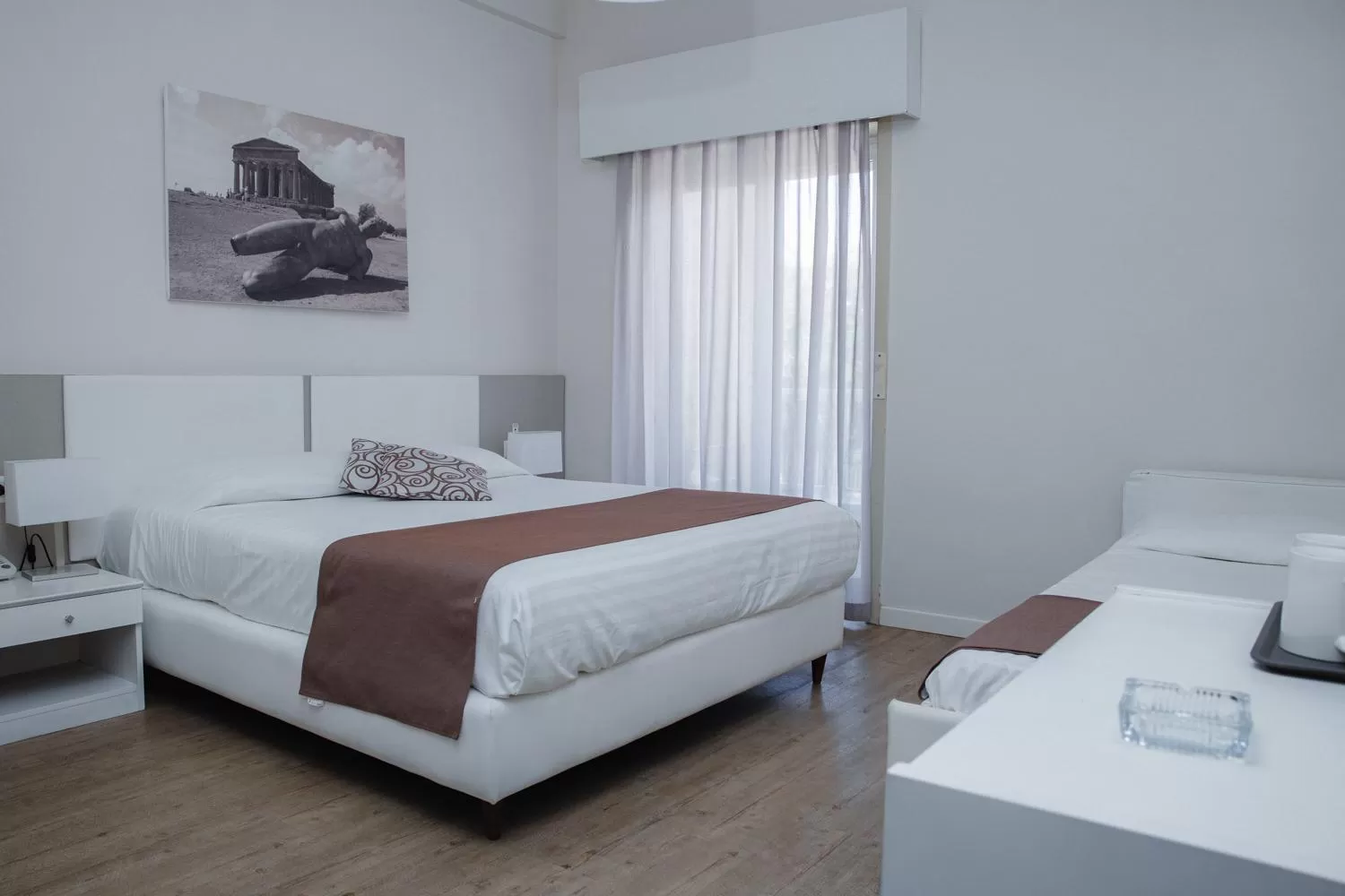 Bedroom, Bed in Hotel Costazzurra Museum & Spa