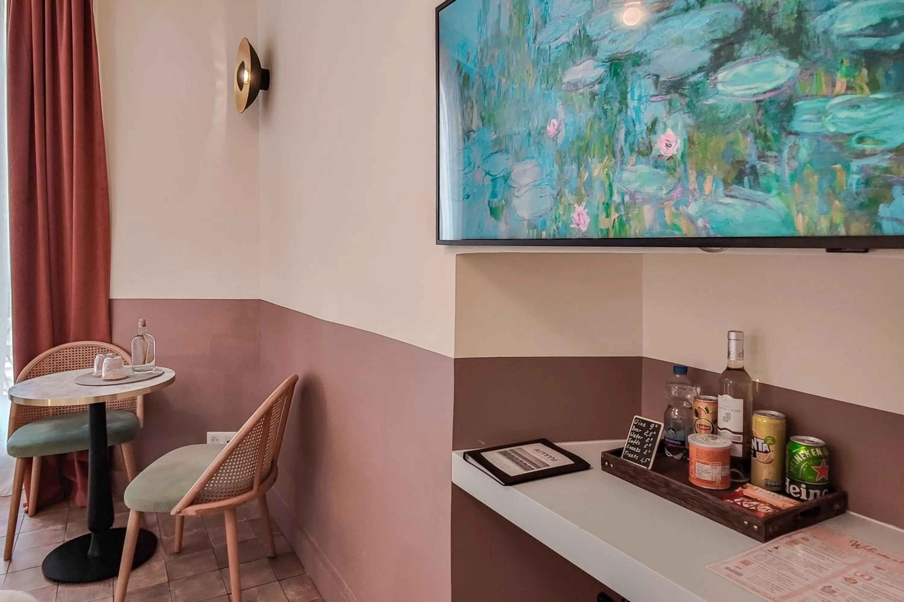 Photo of the whole room in Hotel Aparthotel AMMI Vieux Nice