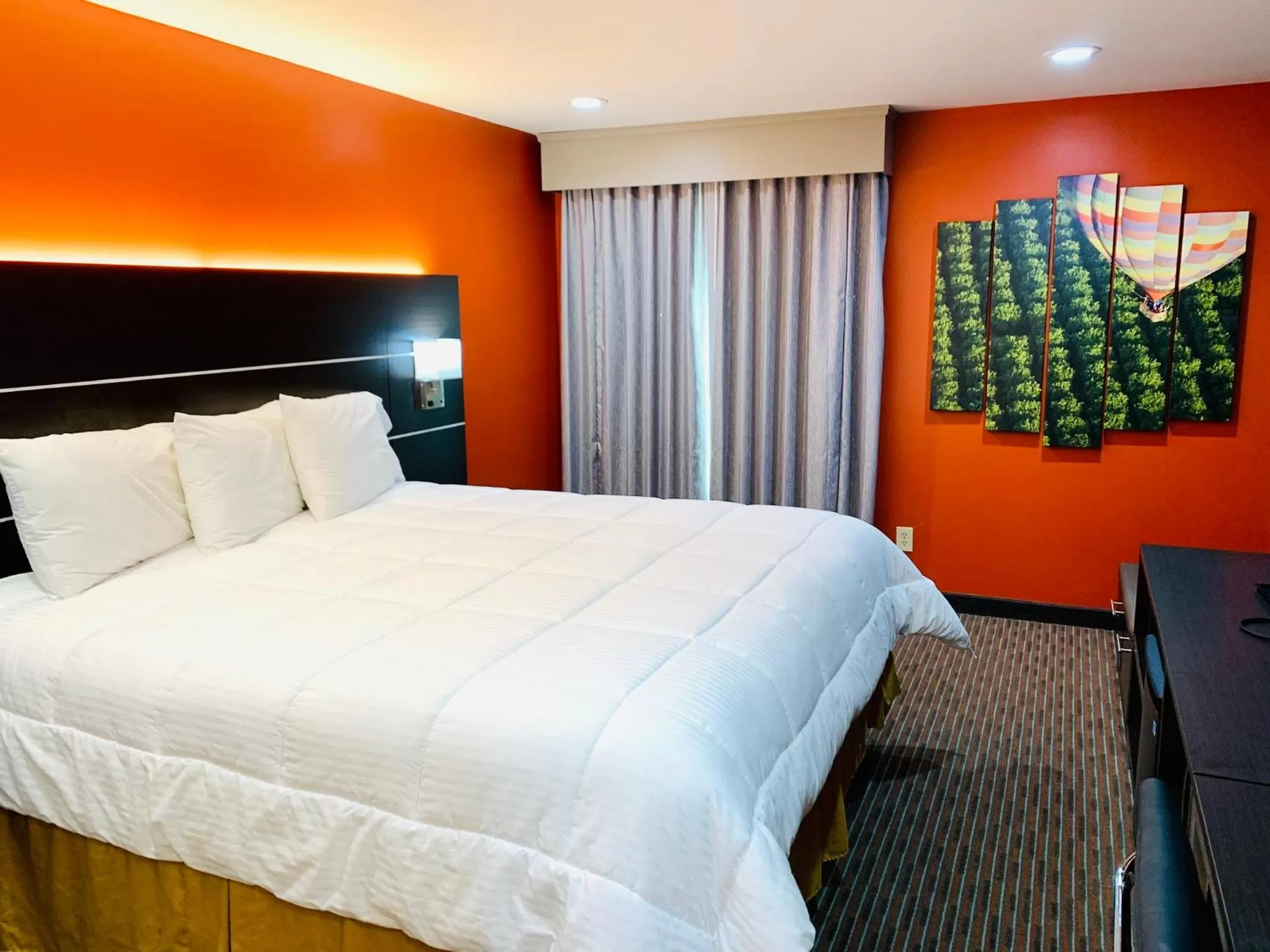 Bedroom, Bed in Hotel Vinea Healdsburg