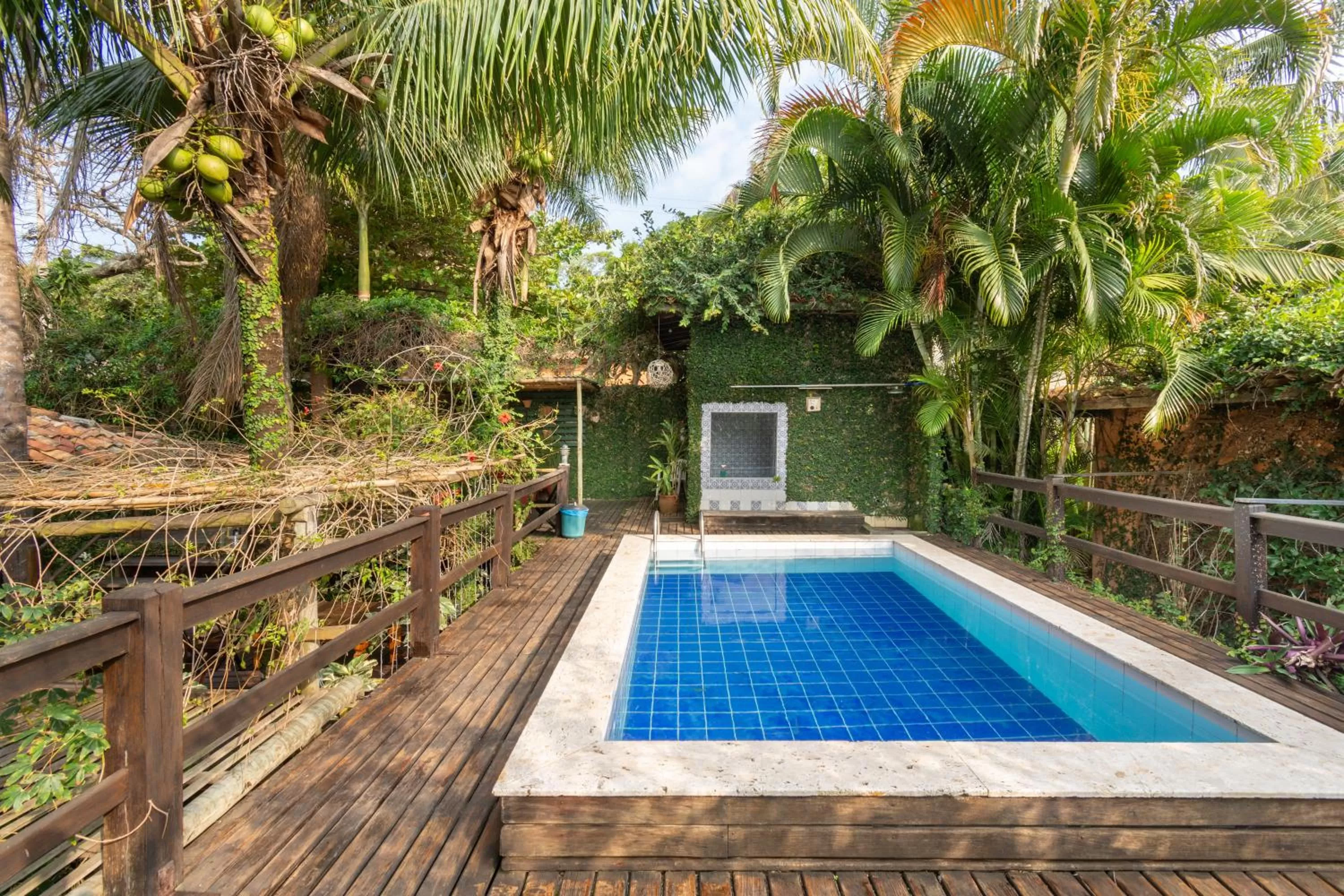 Swimming pool in Pousada Afrika