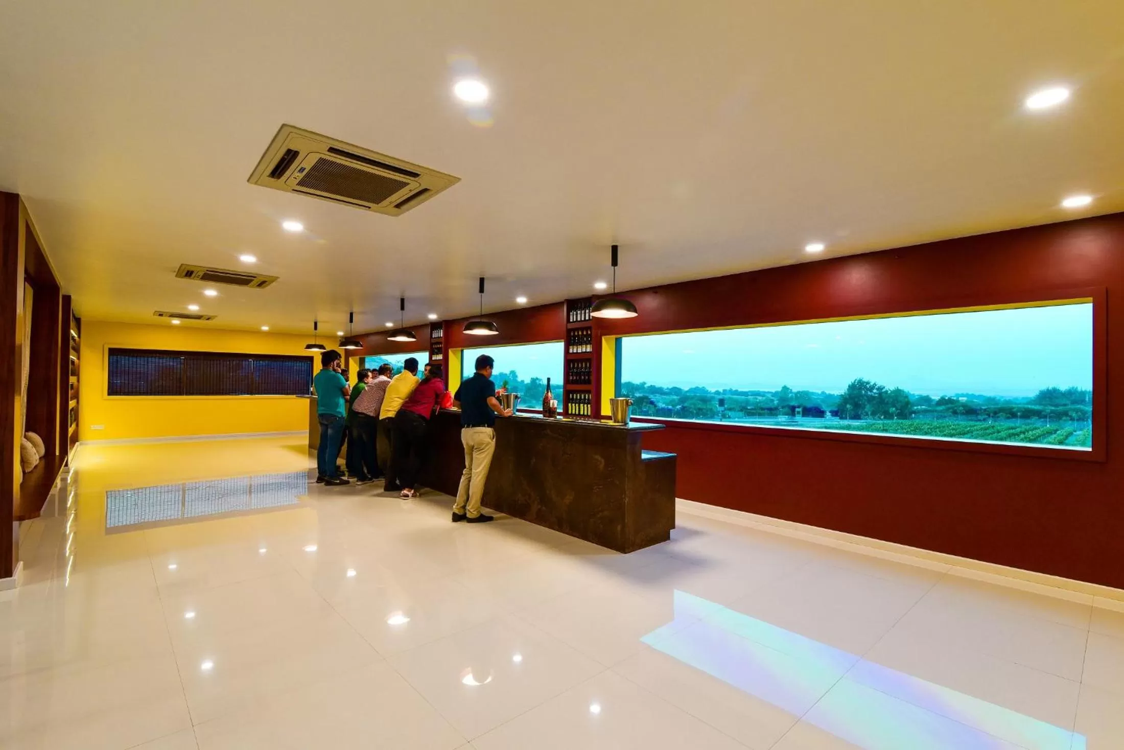 Lounge or bar in The Source At Sula