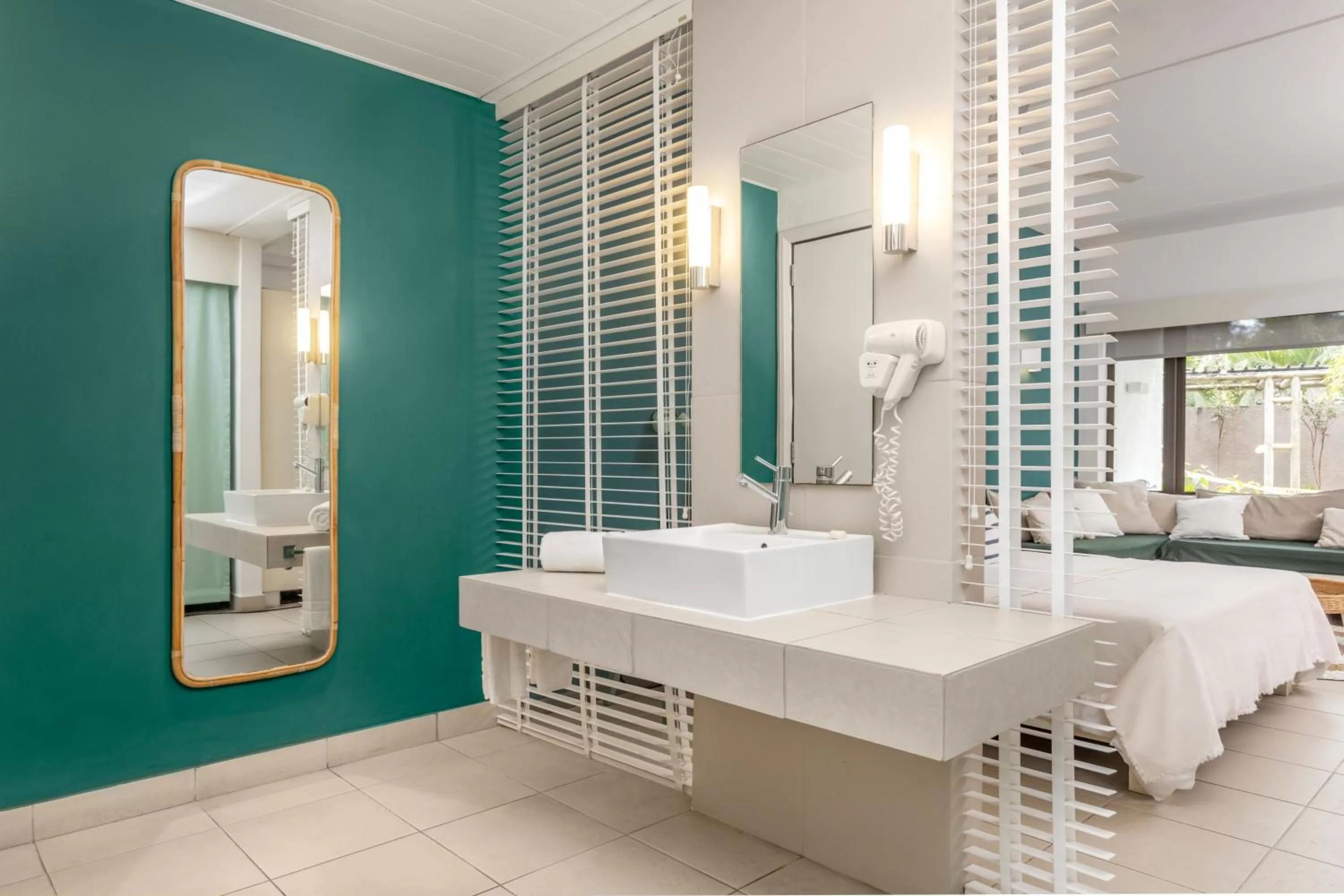 Bathroom in Coin de Mire Attitude