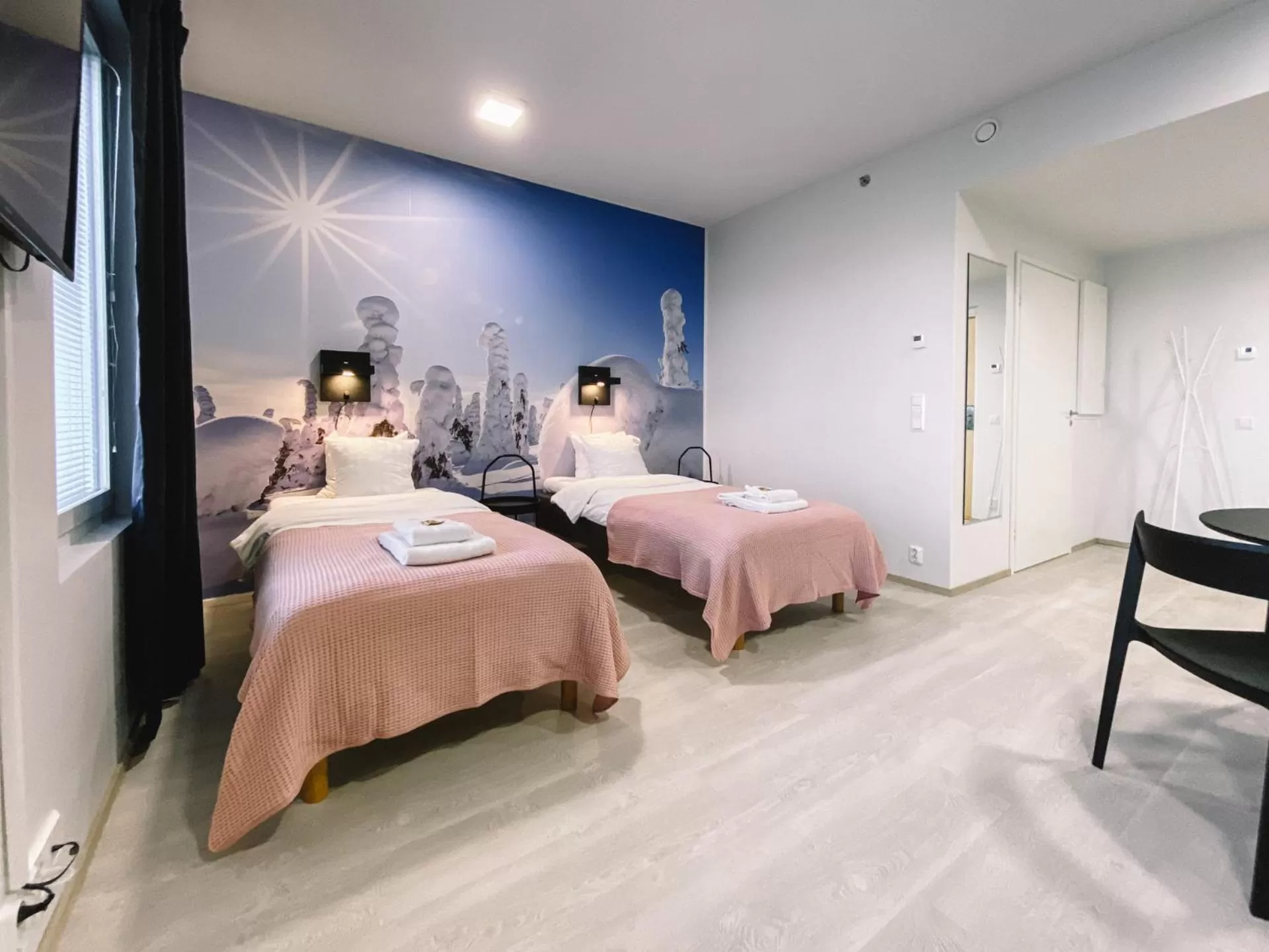 Bed in Hotelli Kuohu Kangasala - Hotel and Apartments by UHANDA