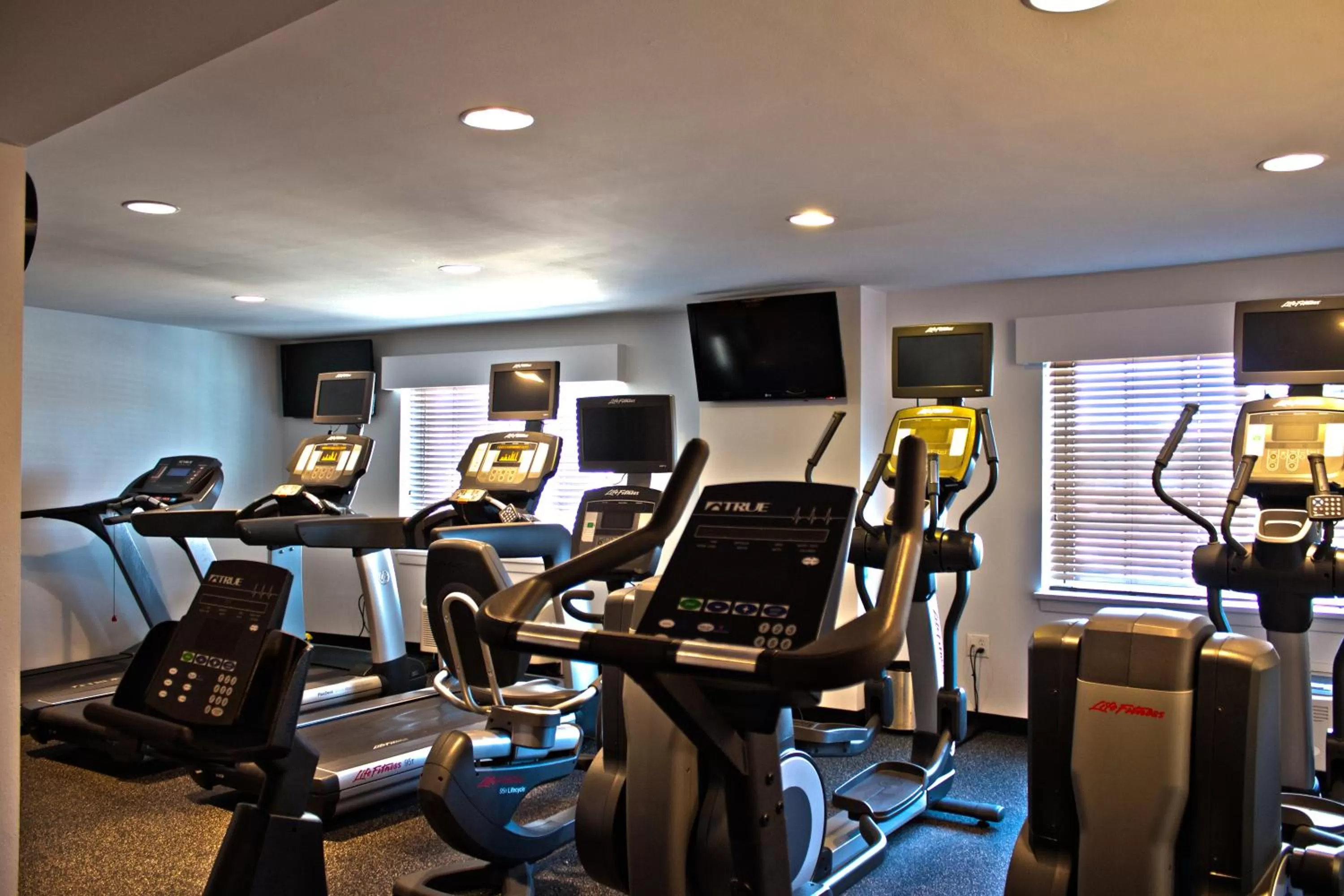 Fitness centre/facilities in Penn Harris Hotel Harrisburg, Trademark by Wyndham