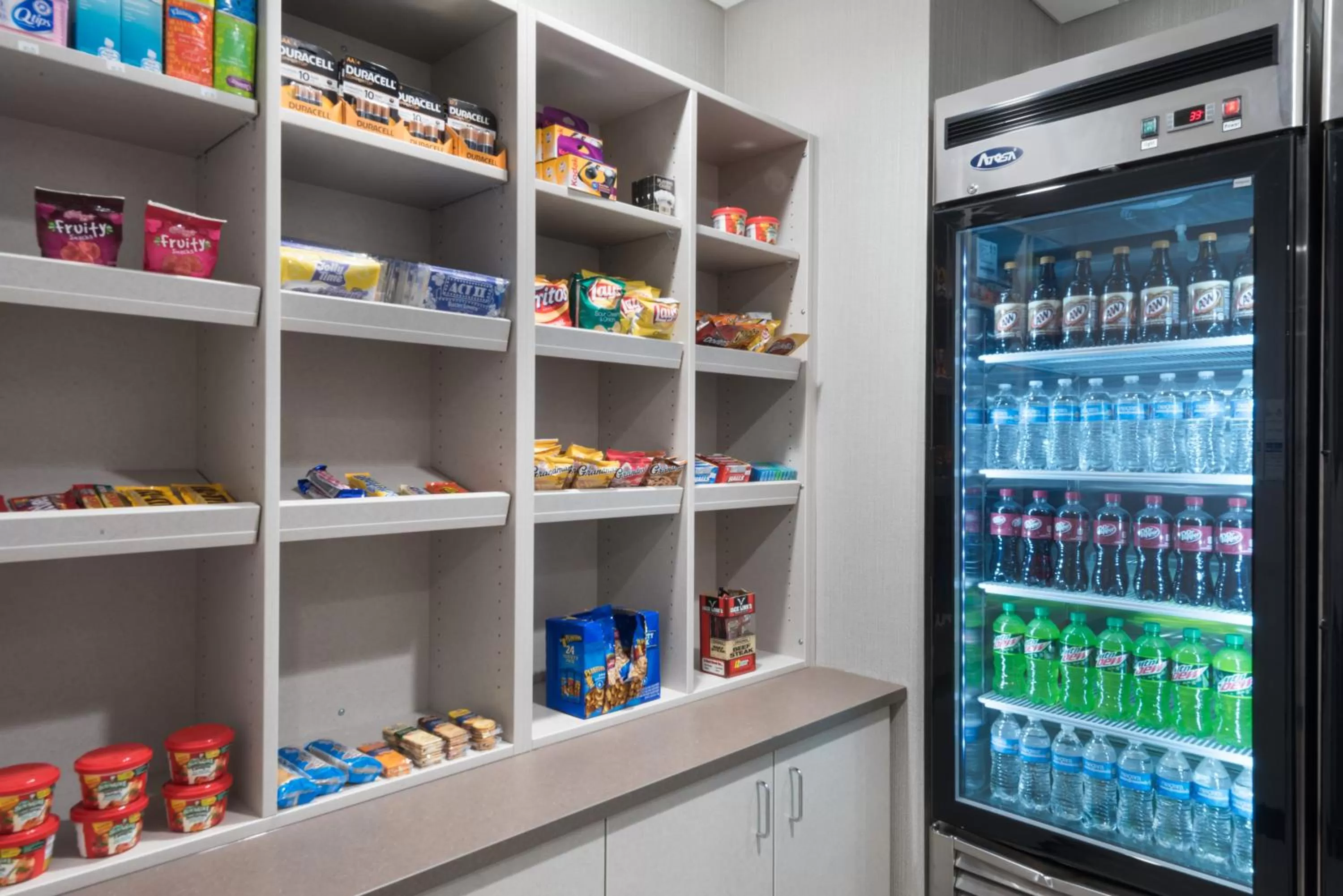 On-site shops in Wingate by Wyndham Sidney