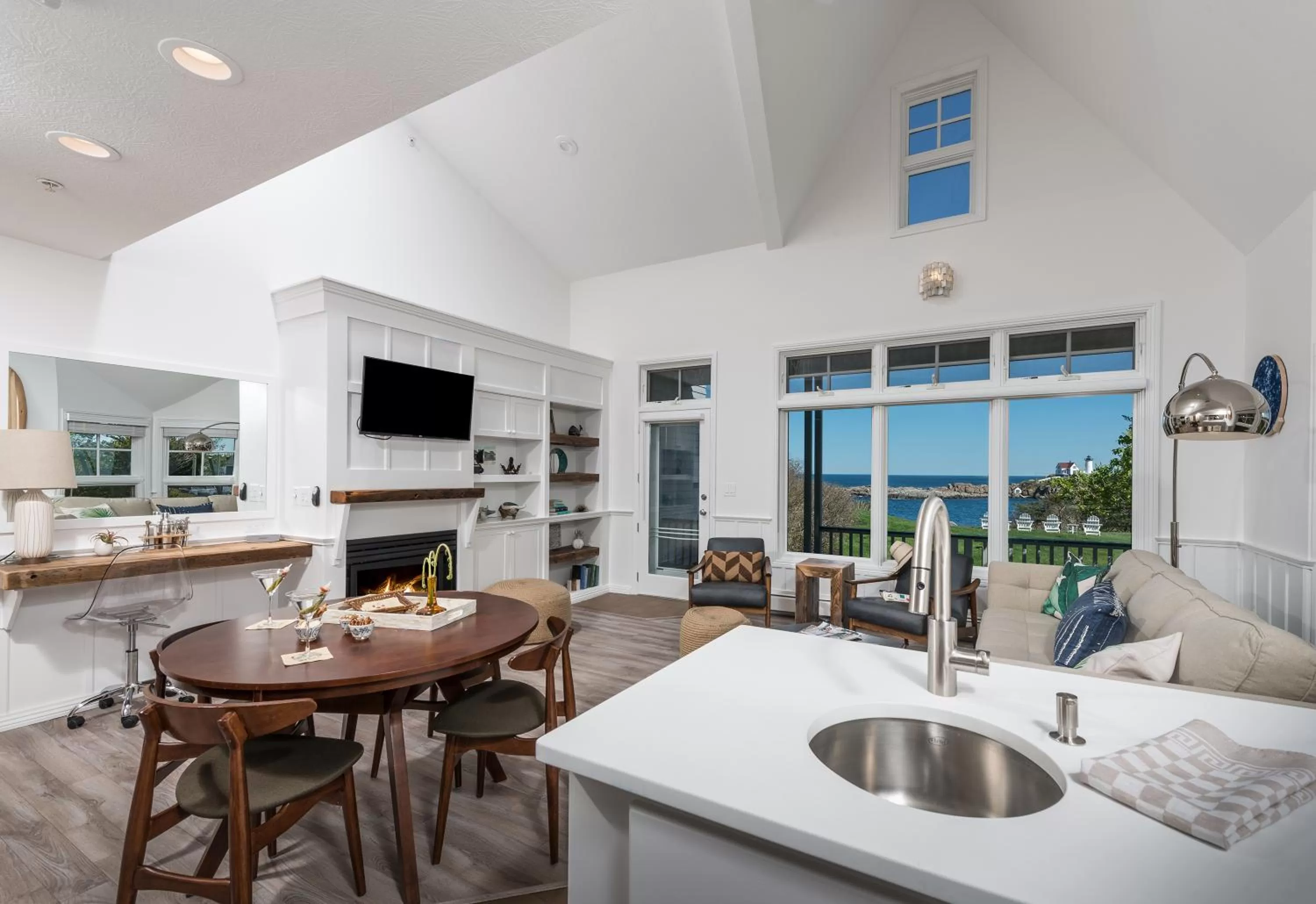 Kitchen or kitchenette, Kitchen/Kitchenette in ViewPoint Hotel