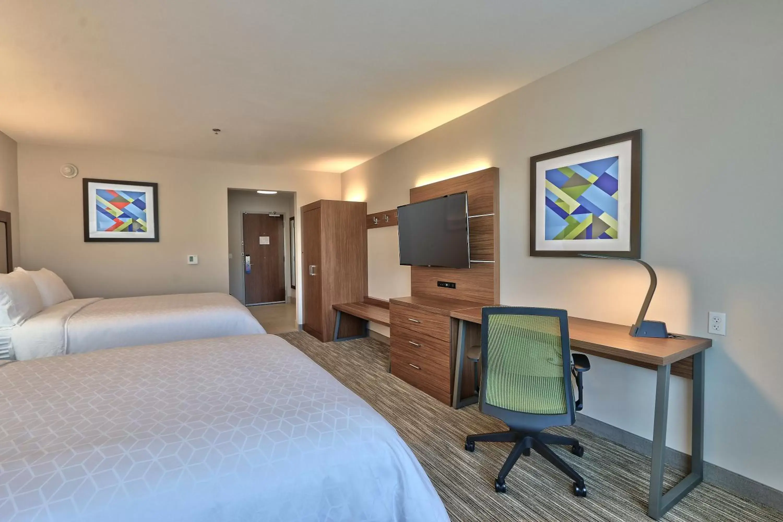 Twin Room - Mobility Access in Holiday Inn Express & Suites - Albuquerque East by IHG Twin Room - Mobility Access in Holiday Inn Express & Suites - Albuquerque East by IHG
