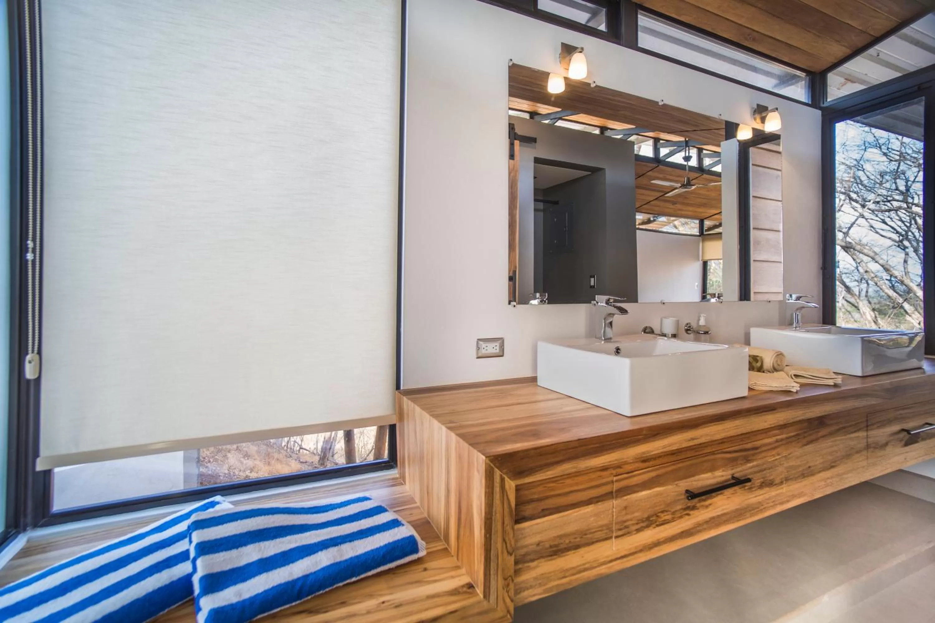 Bathroom, Bed in Pacific Kalokairi - Adults Only