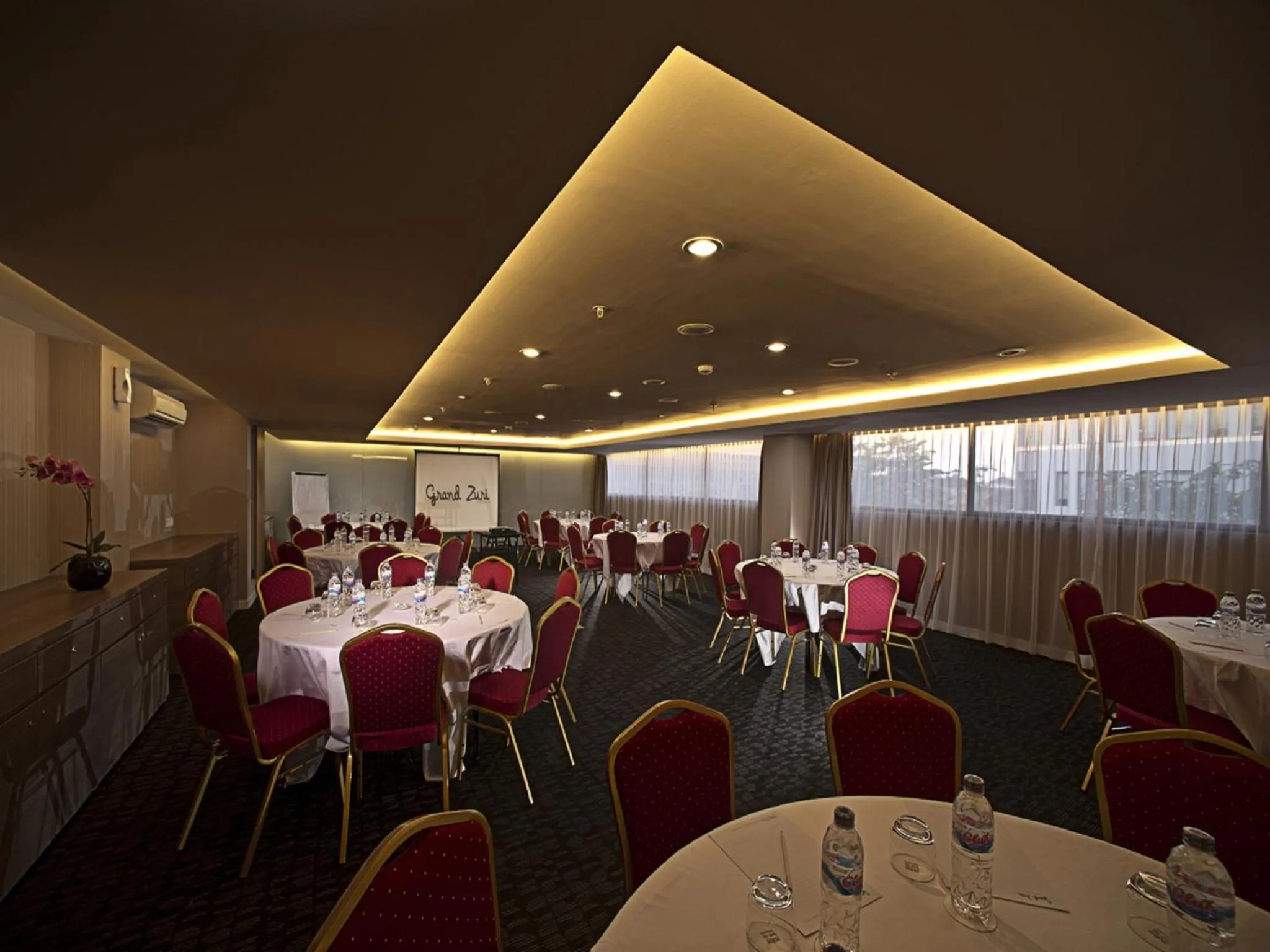 Business facilities in Grand Zuri Kuta Bali