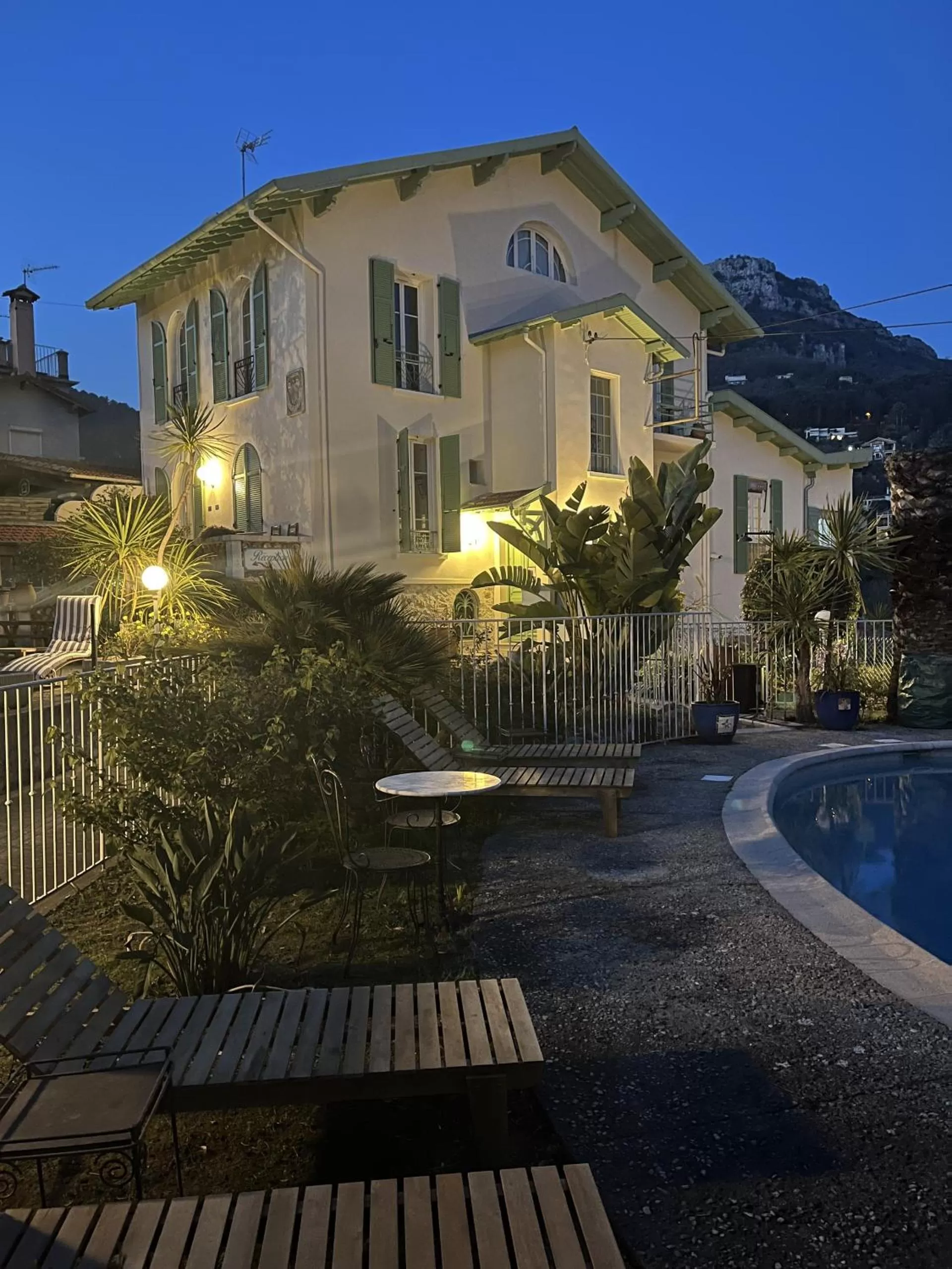 Property building in La Villa Roseraie , Hôtel Familial OUVERT TOUTE L ANNEE