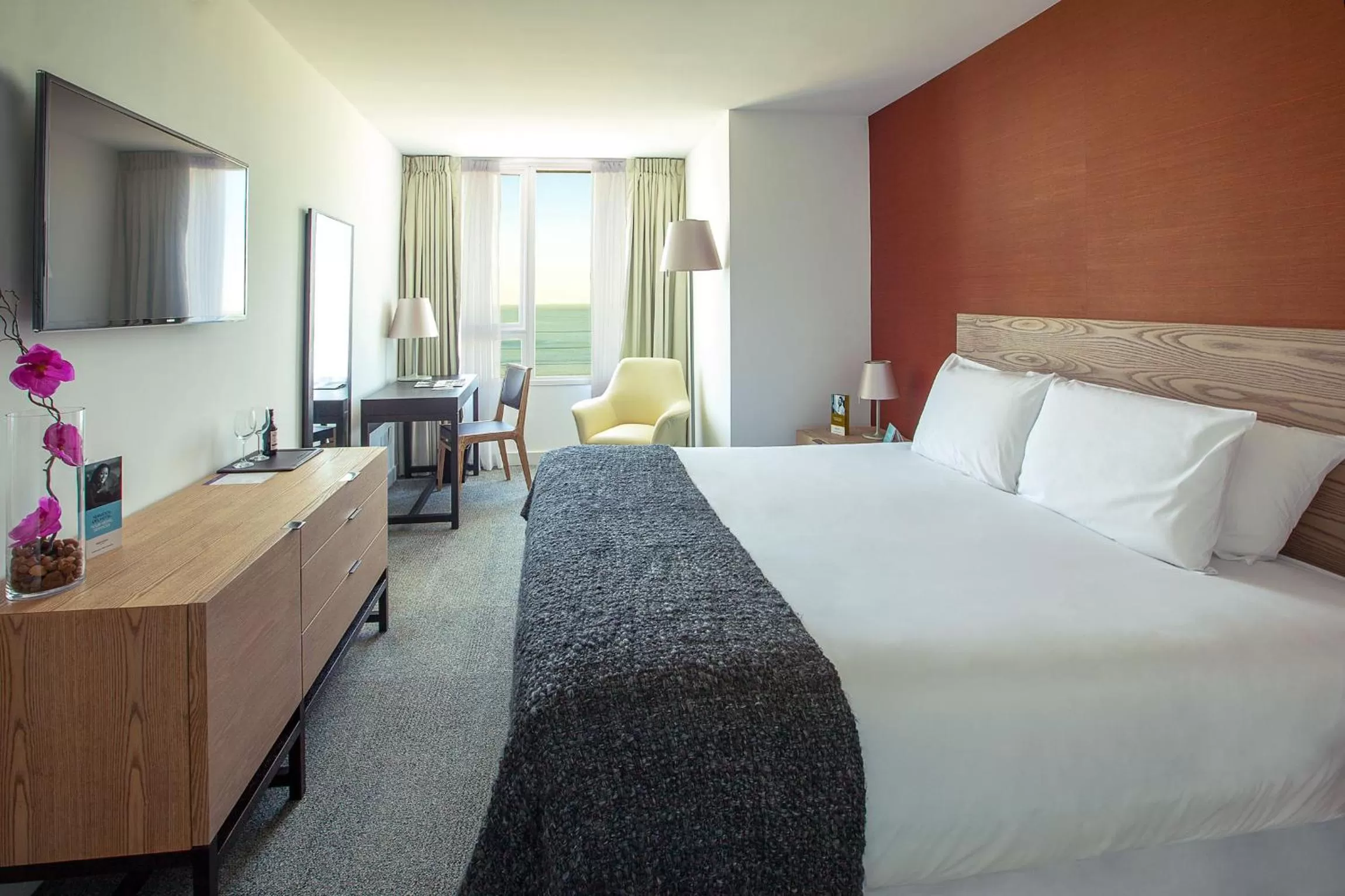 Bed in Mercure Montevideo Punta Carretas