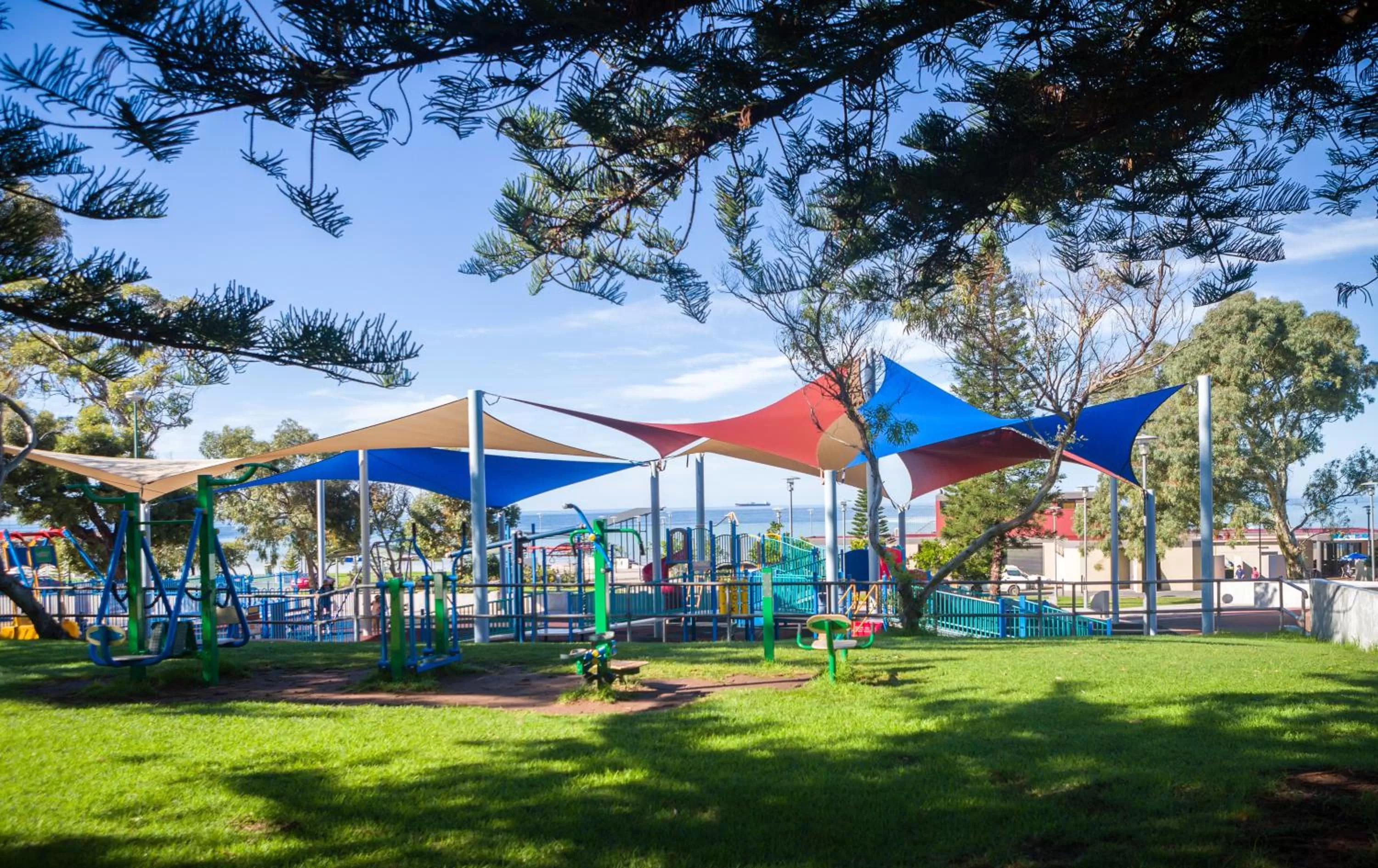 Children play ground in Foreshore Motor Inn
