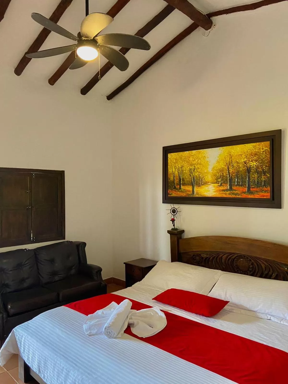 Bed in Hotel Hacienda Santa Barbara