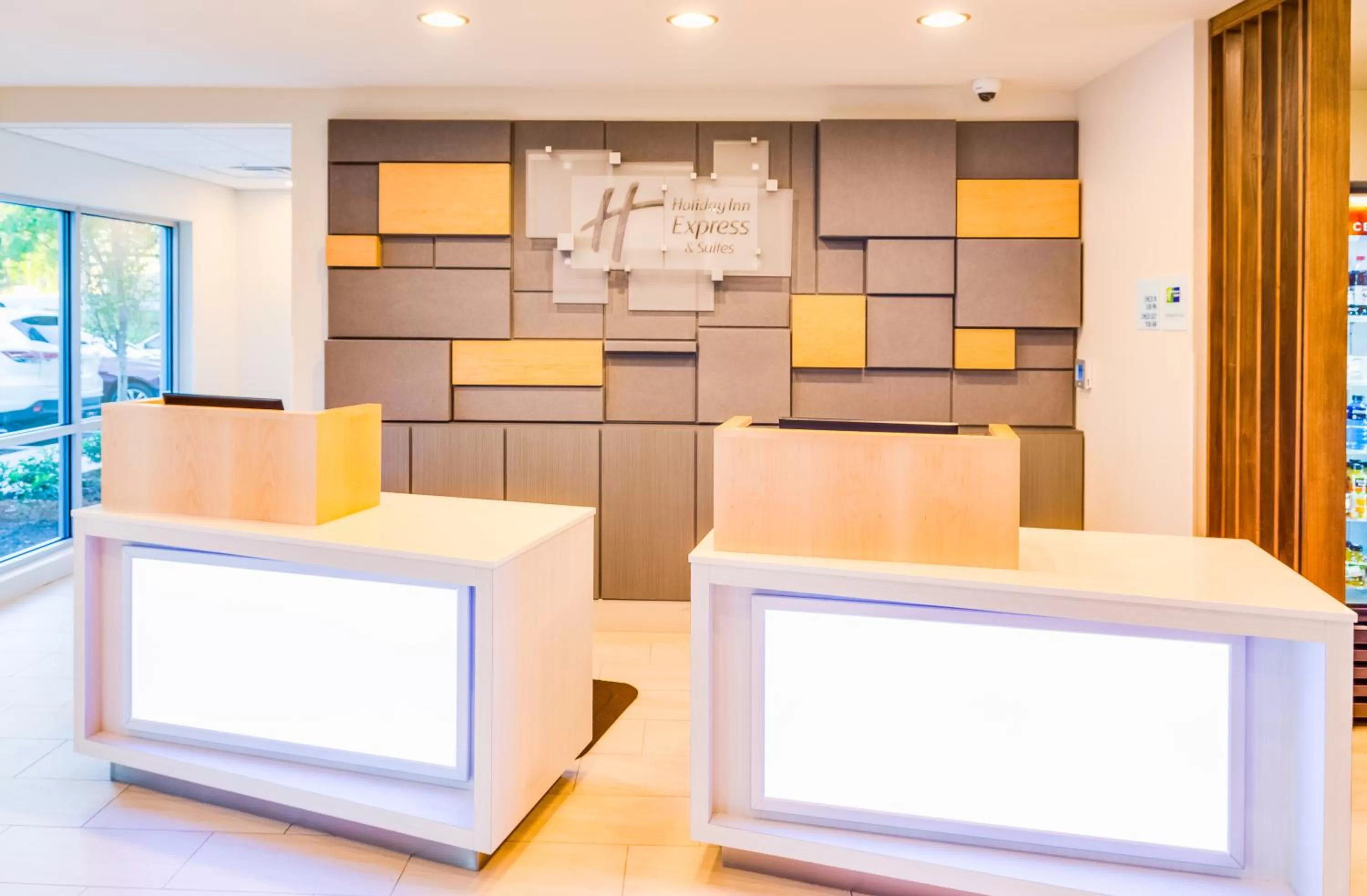 Property building in Holiday Inn Express & Suites Russellville by IHG