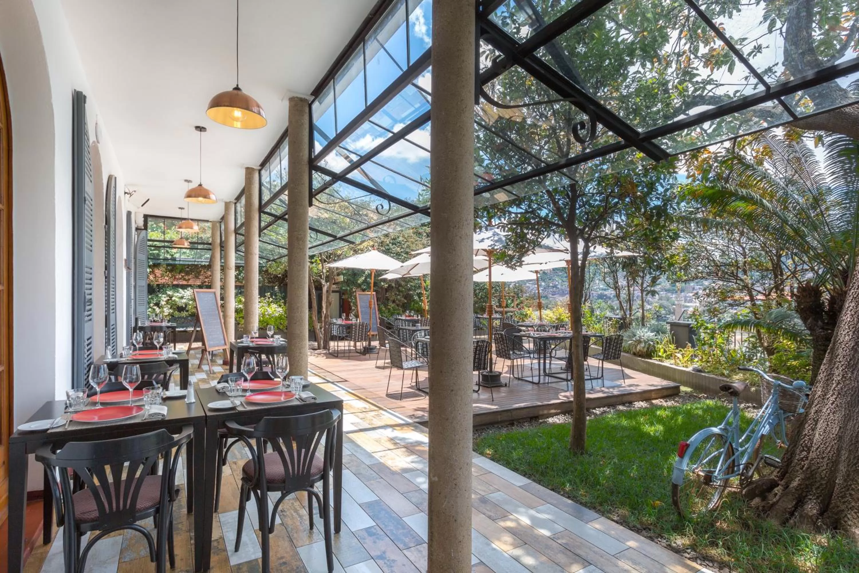 Restaurant/Places to Eat in The Citizen