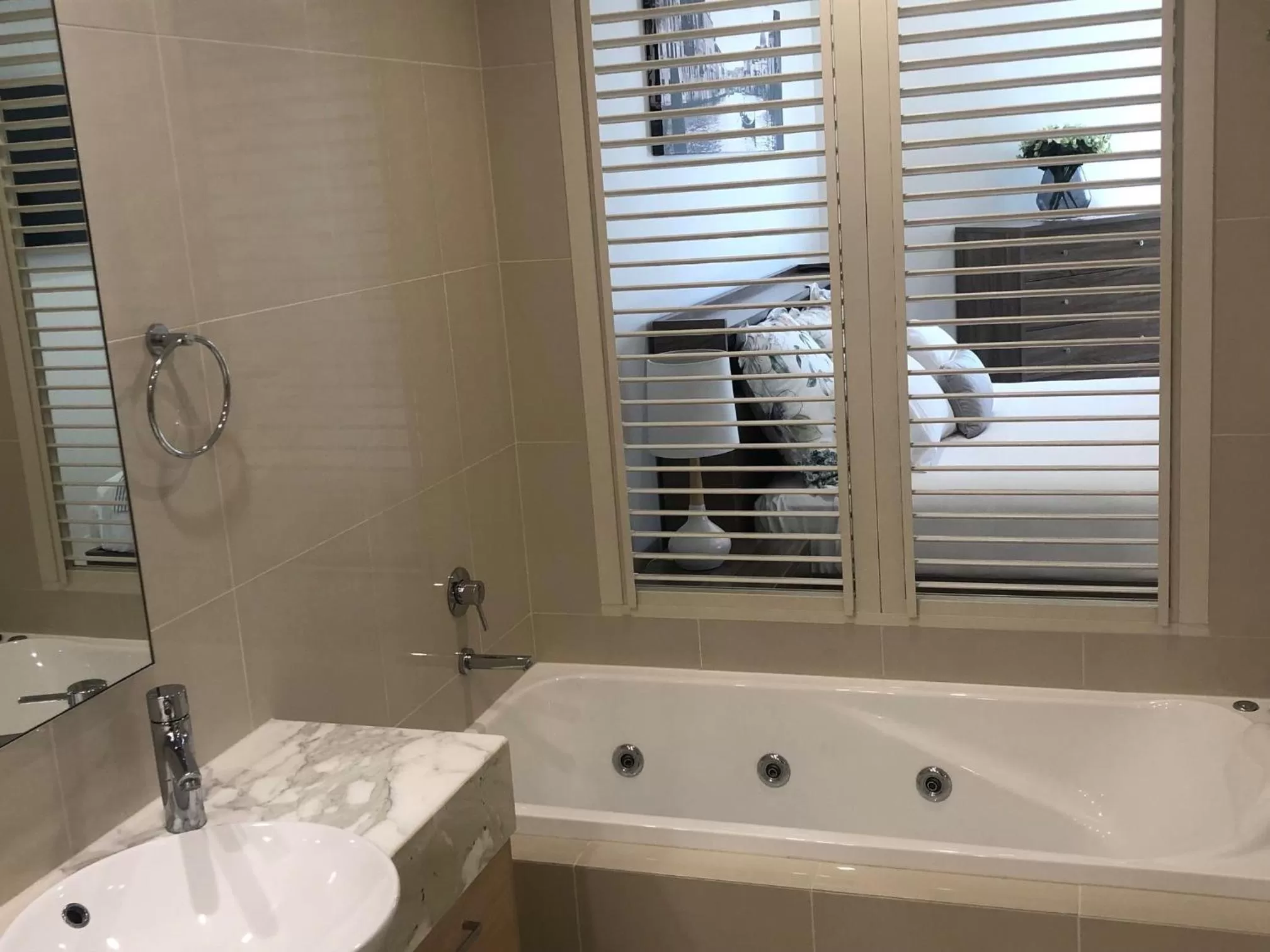 Bath in Grand Mercure Allegra Hervey Bay