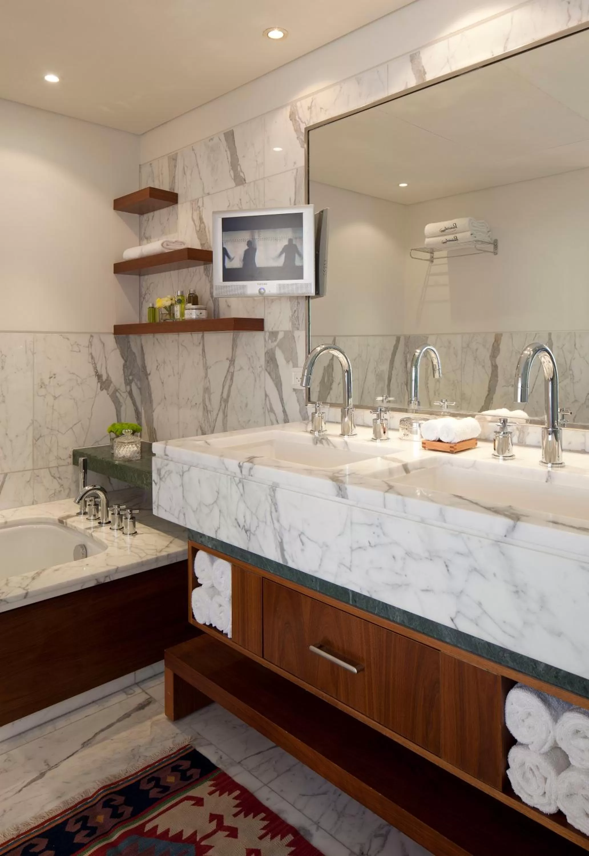 Bathroom in Royal Beach Eilat by Isrotel Exclusive