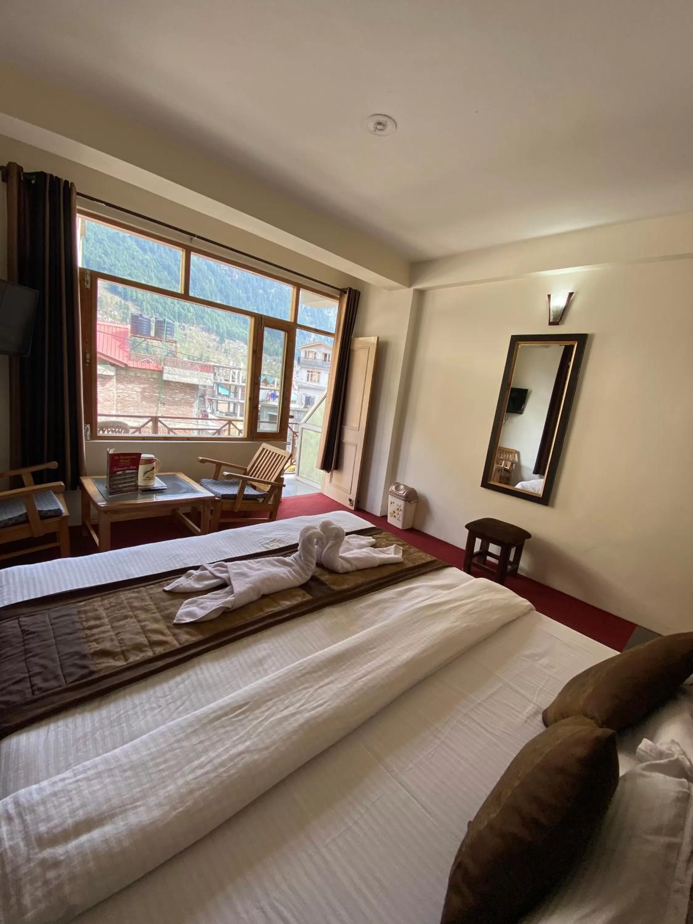Photo of the whole room, Bed in The Destination Manali