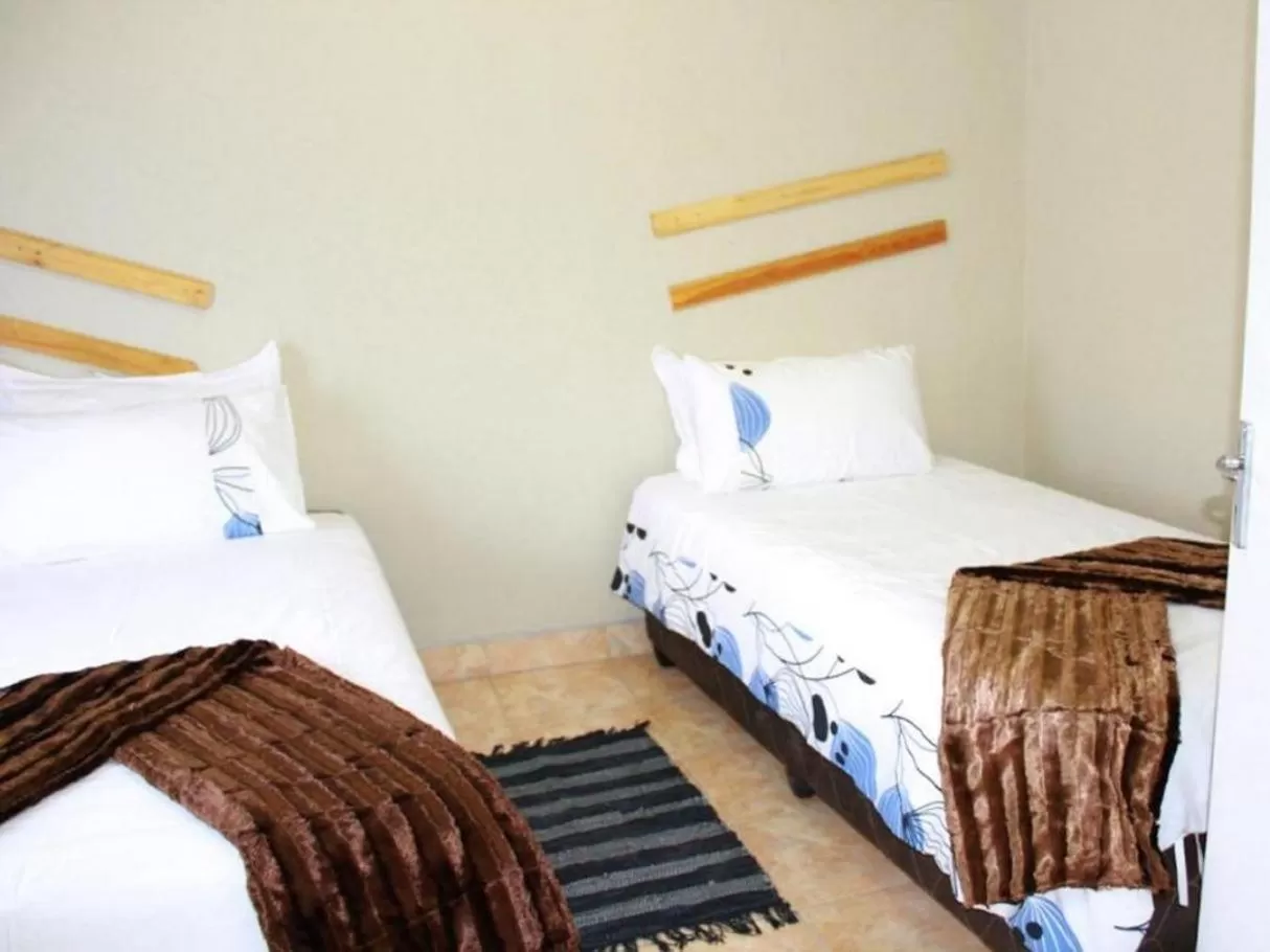 Standard Twin Room in Abenab Lodge & Tours cc