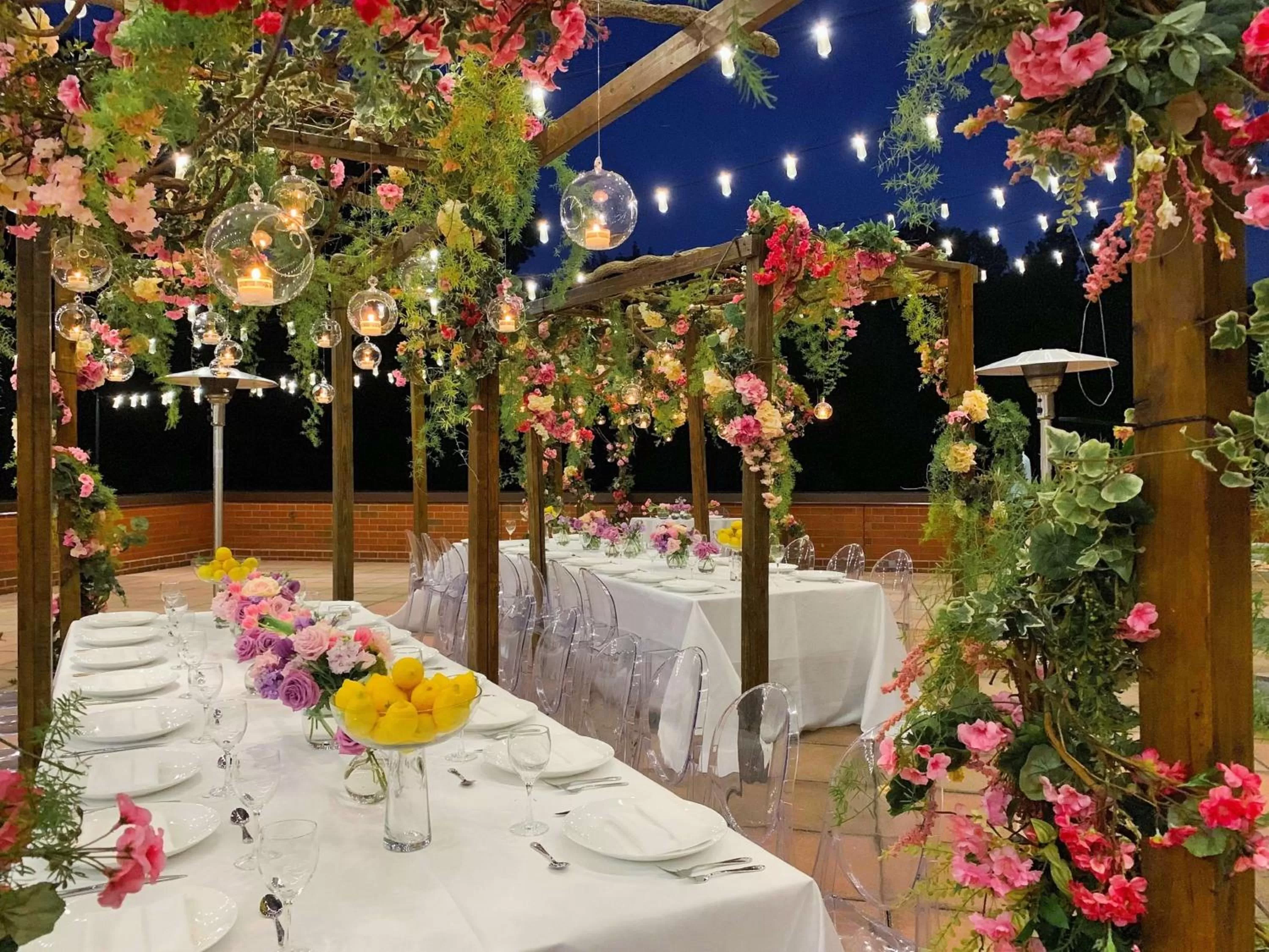 Inner courtyard view in Hilton Short Hills