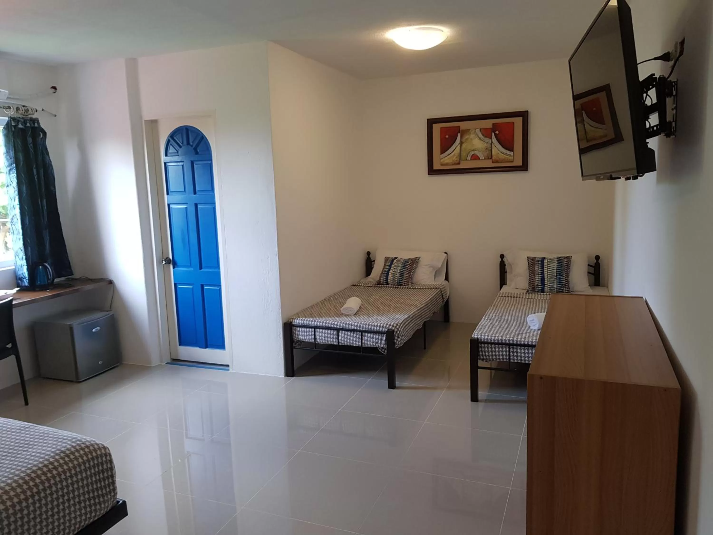 Photo of the whole room, Bed in D´Gecko Hotel