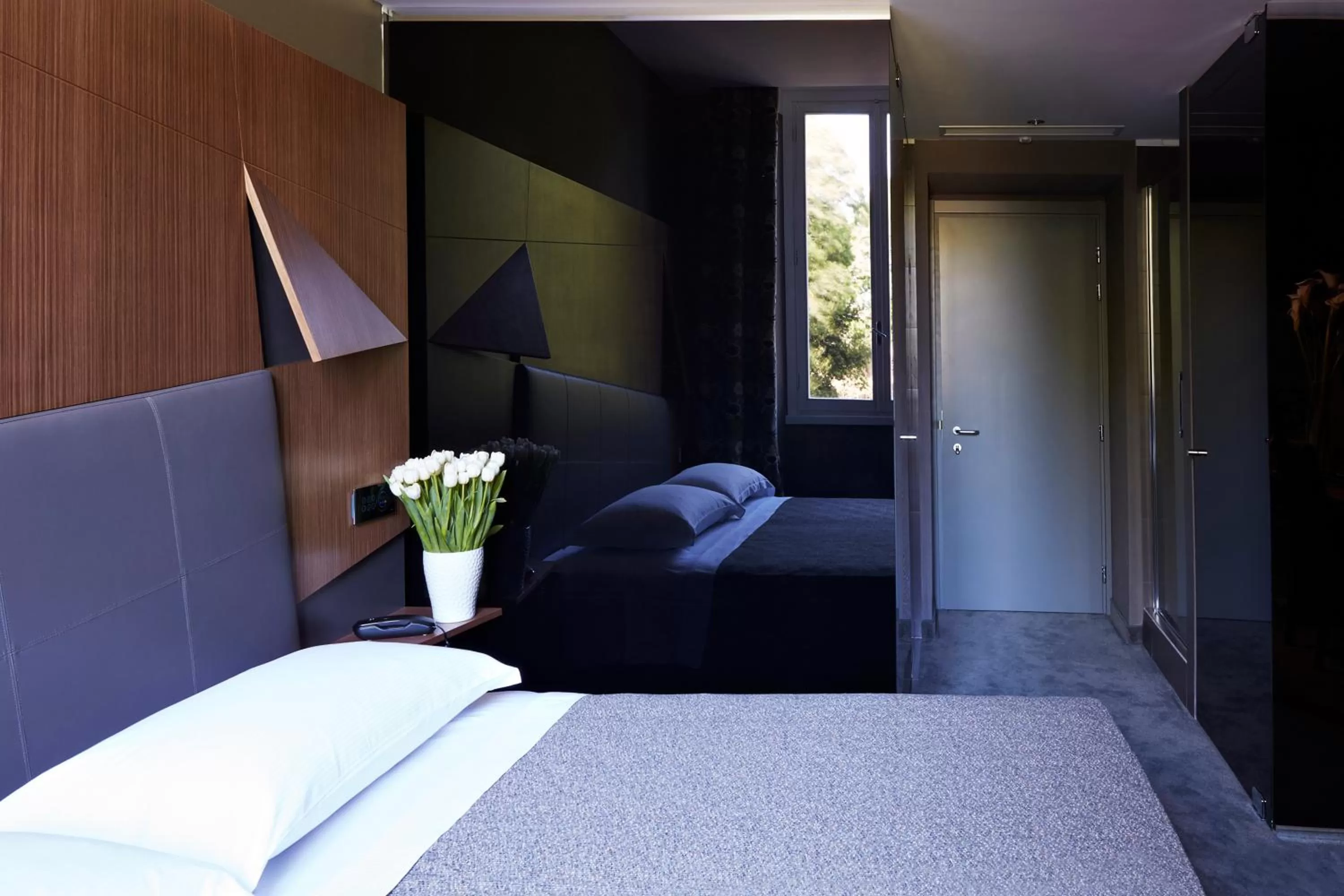 Bedroom, Bed in Hotel The Building