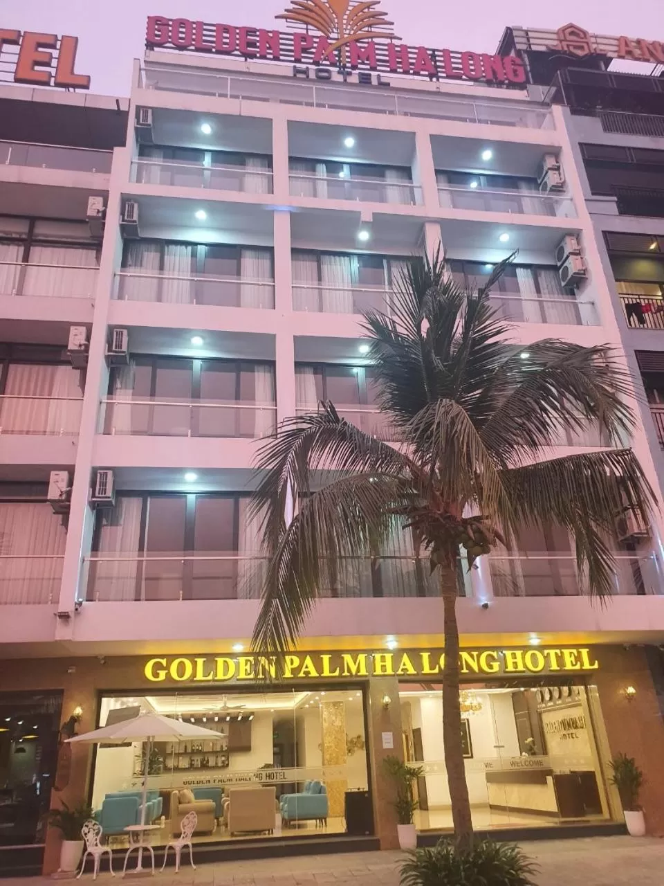 Golden Palm HaLong Hotel