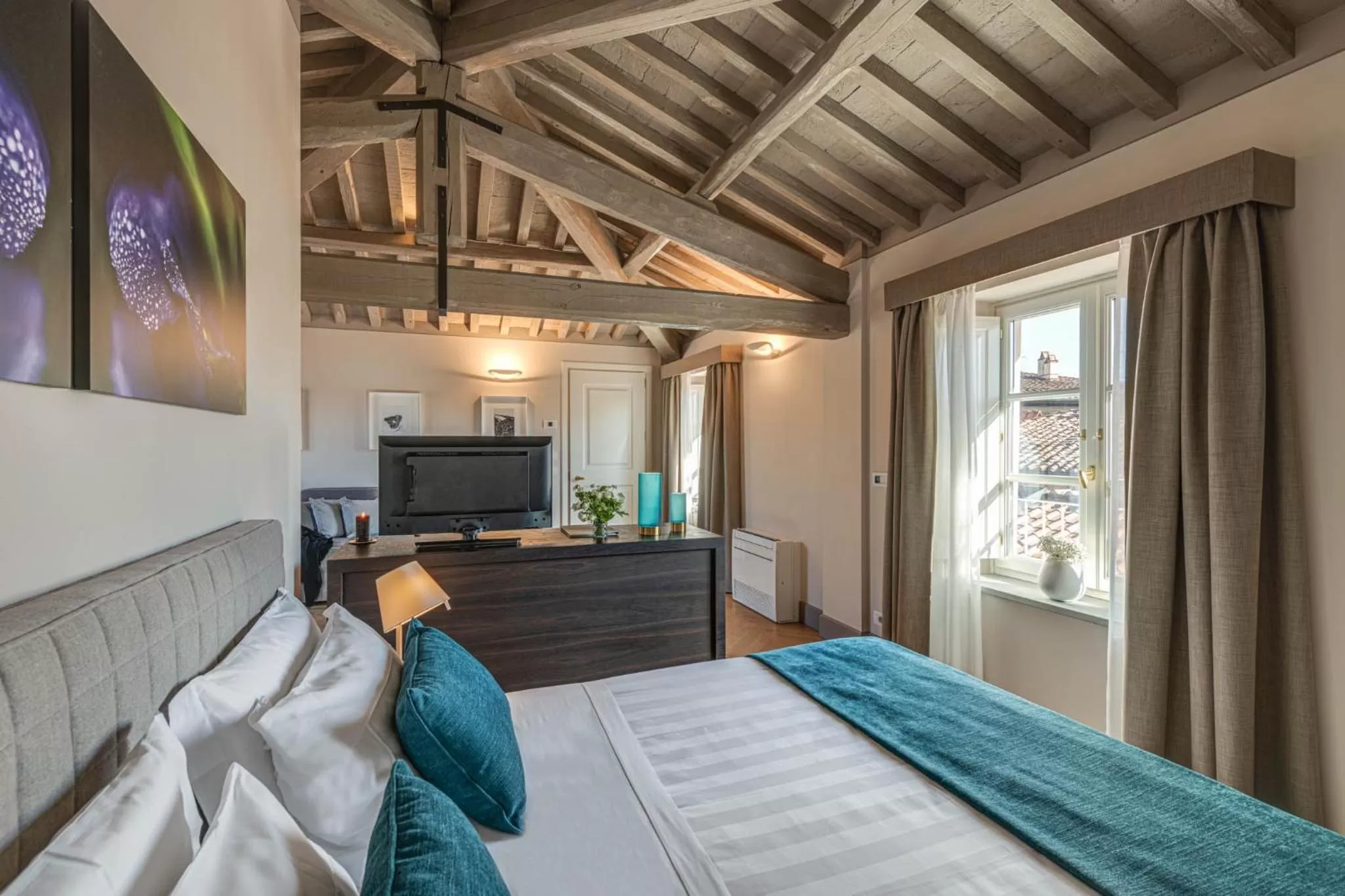 Bed in Palazzo Dipinto