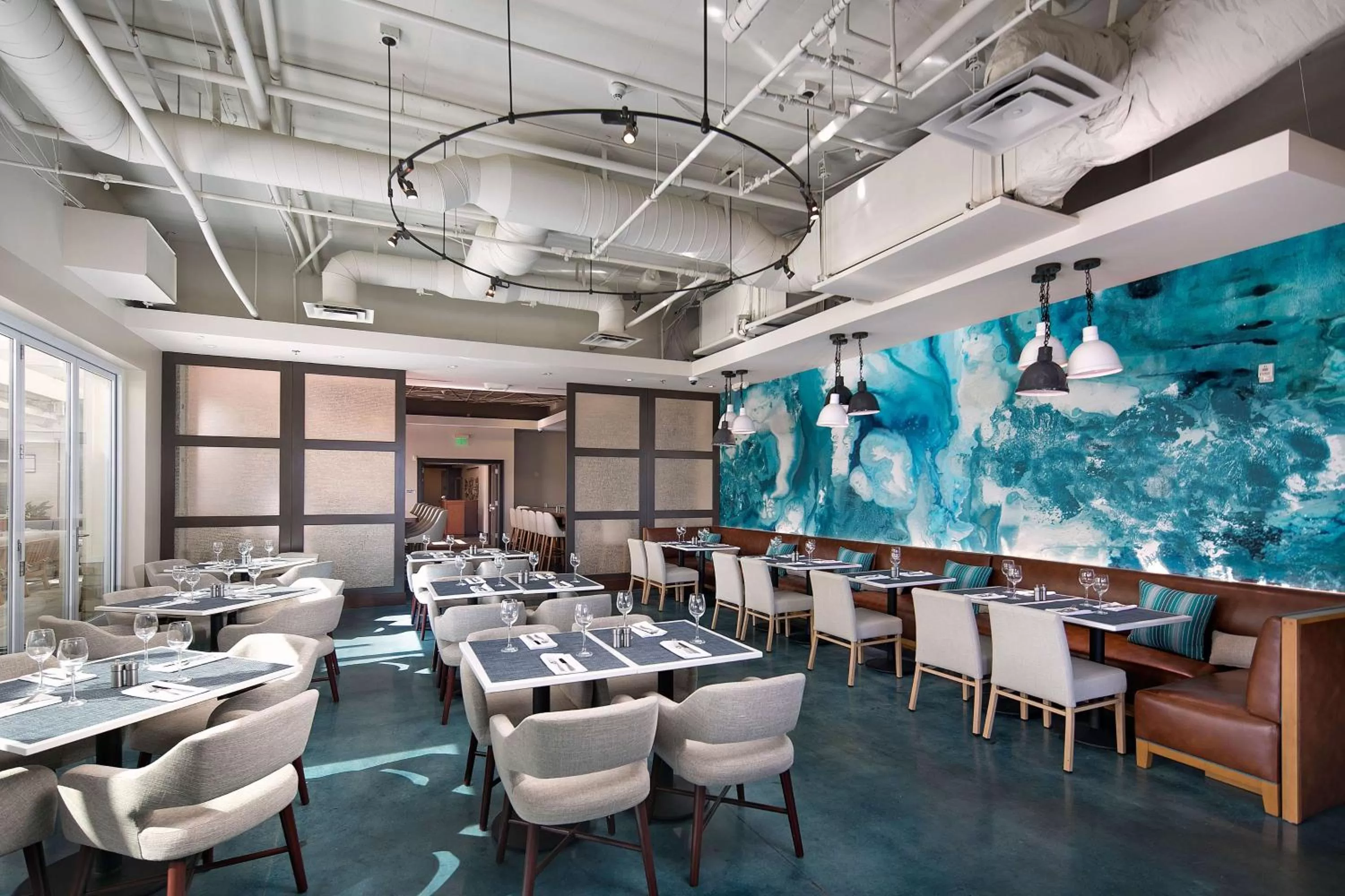 Restaurant/places to eat in Jamaica Bay Inn Marina Del Rey Tapestry Collection by Hilton