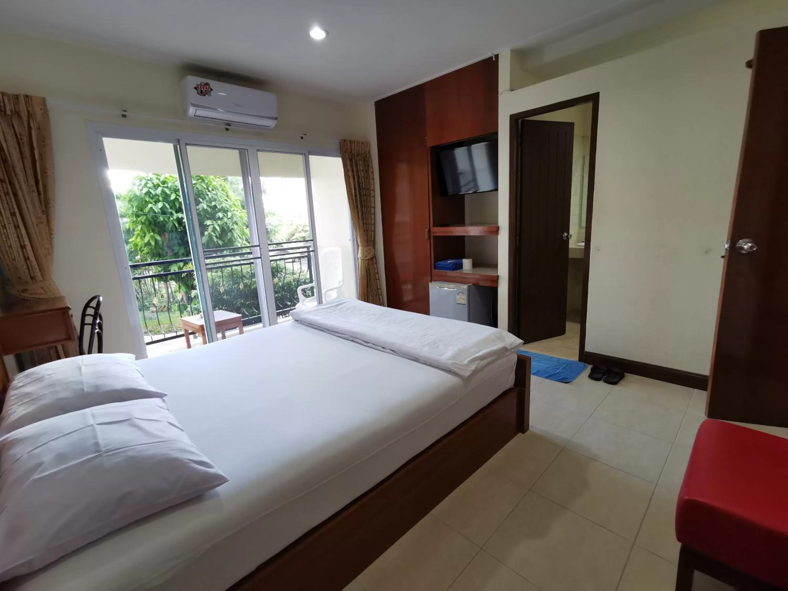Bed in Subhamitra Hotel Hua Hin-SHA Certified