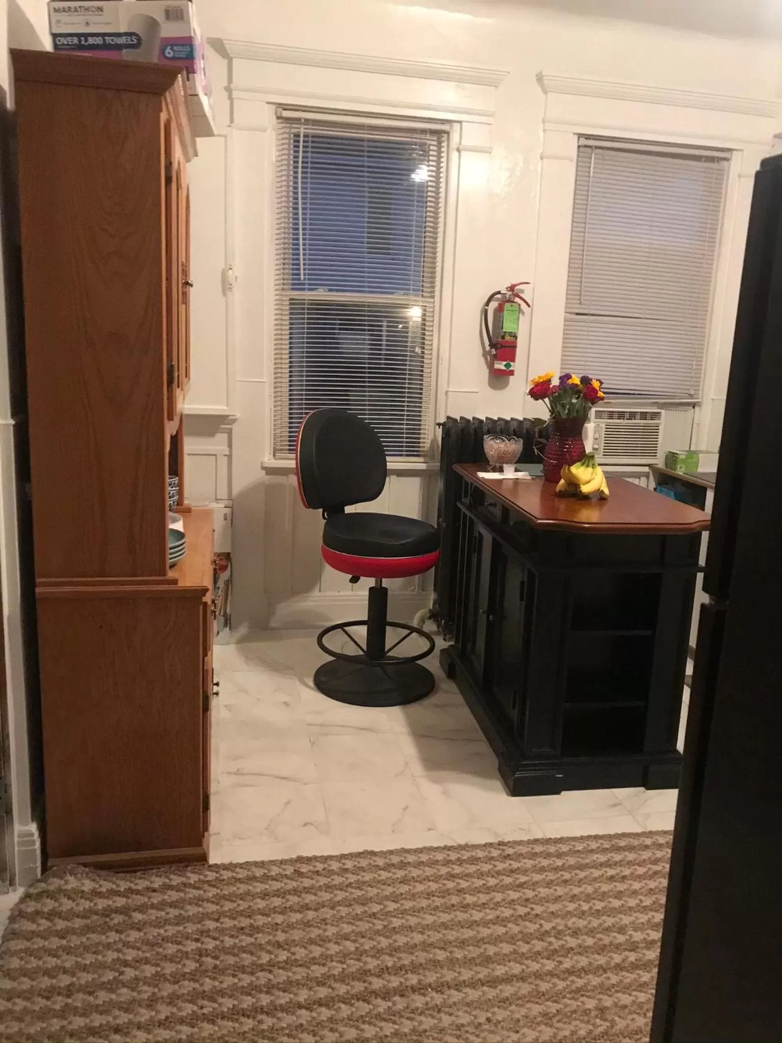 Restaurant/places to eat in 5 Star Victorian Mansion-Downtown No Locals