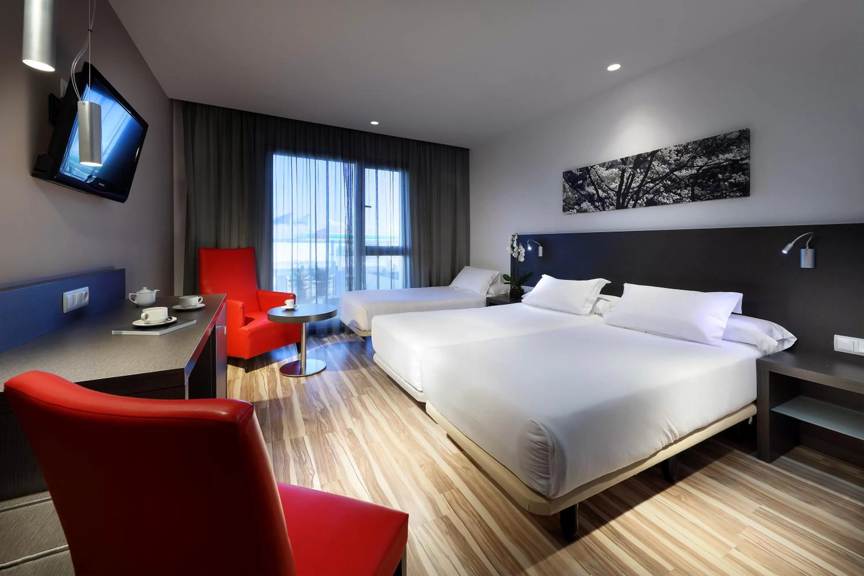 Photo of the whole room, Bed in Eurostars Arenas de Pinto