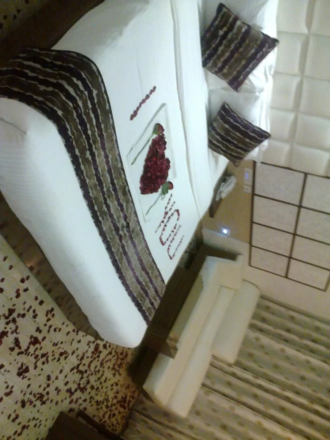 Bedroom, Bed in Hotel Emerald