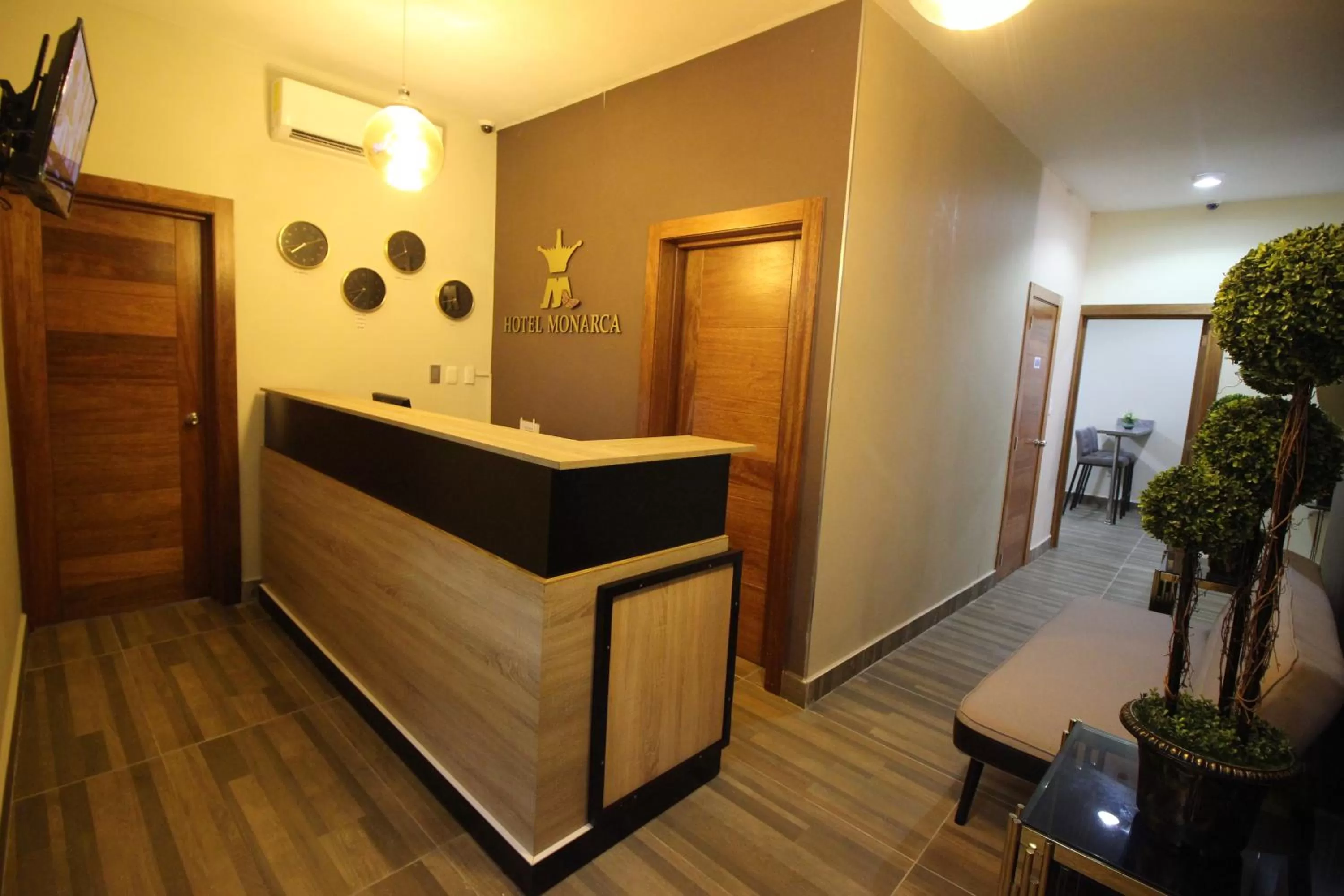 Lobby/Reception in Hotel Monarca