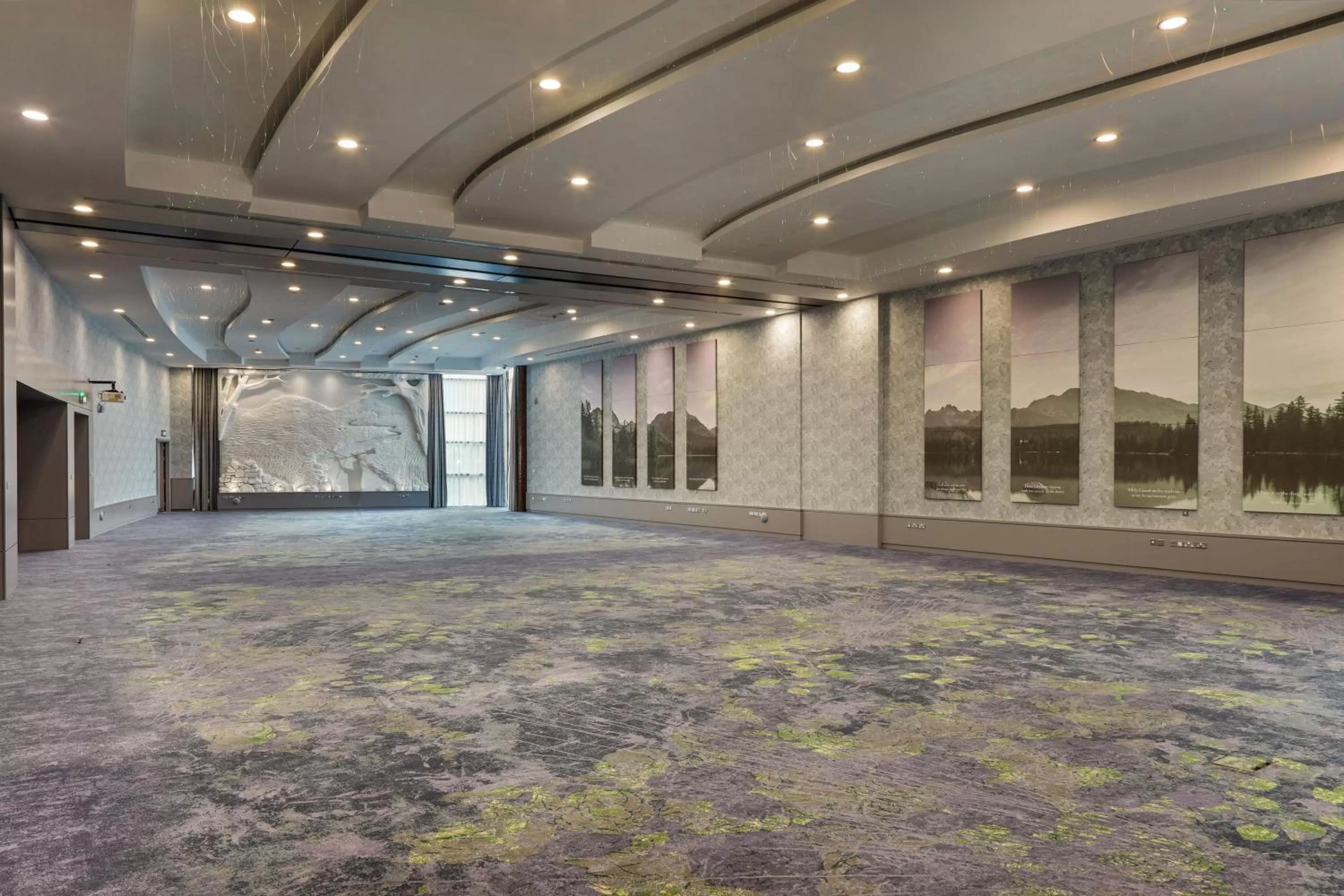 Banquet/Function facilities in Crowne Plaza Dublin Blanchardstown by IHG