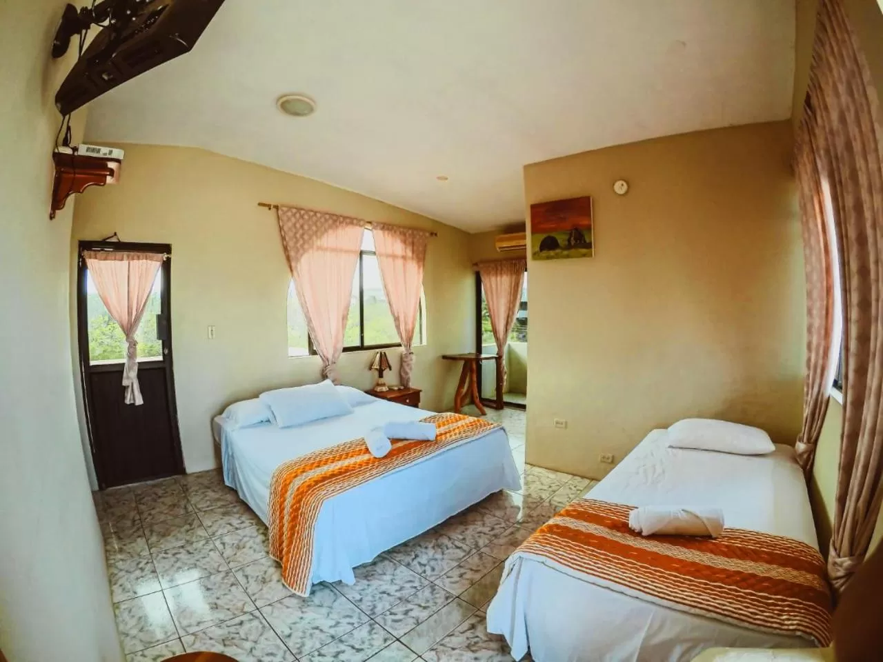 Photo of the whole room, Bed in Casa de Nelly