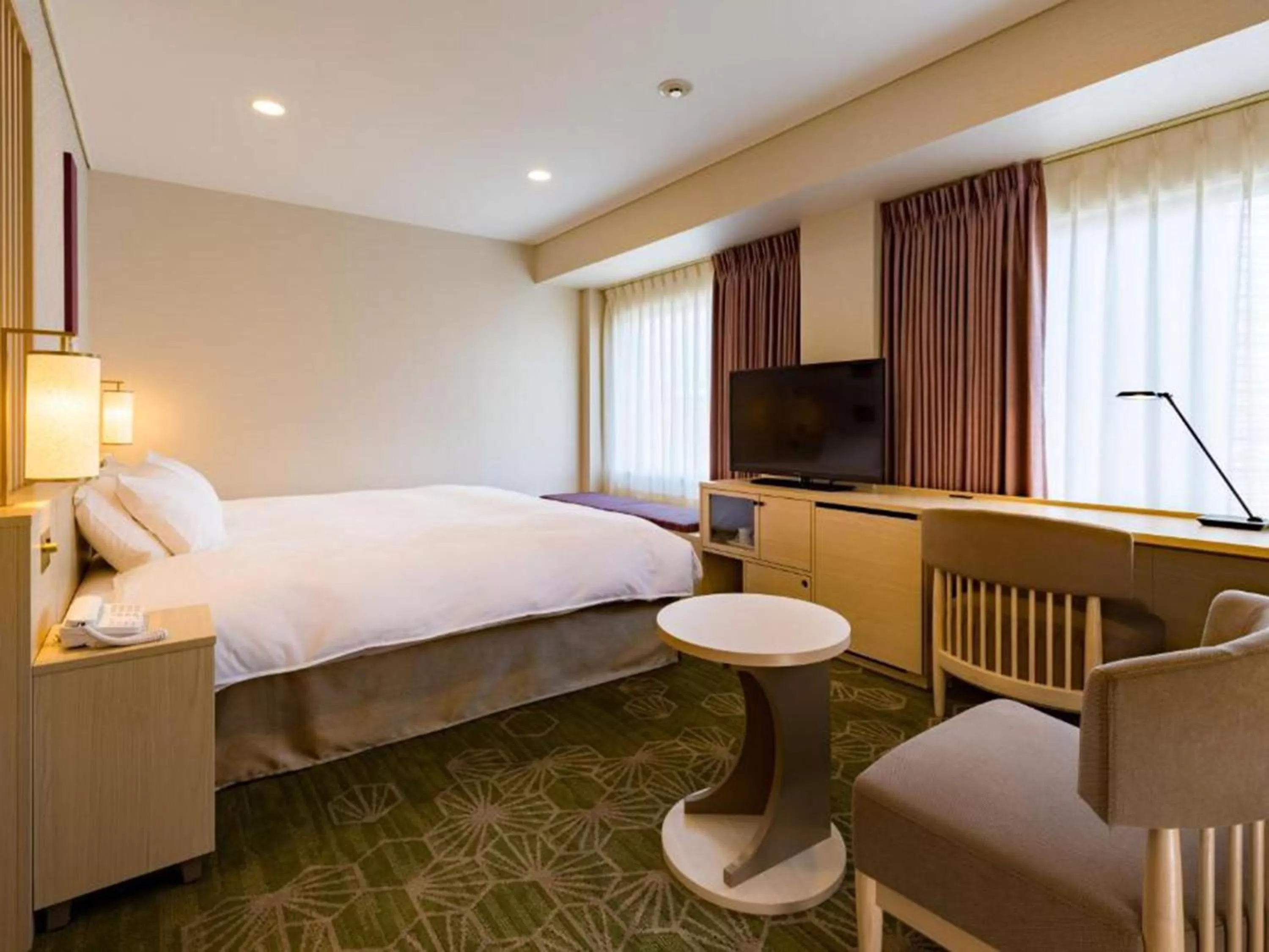 Bed in Shinjuku Prince Hotel