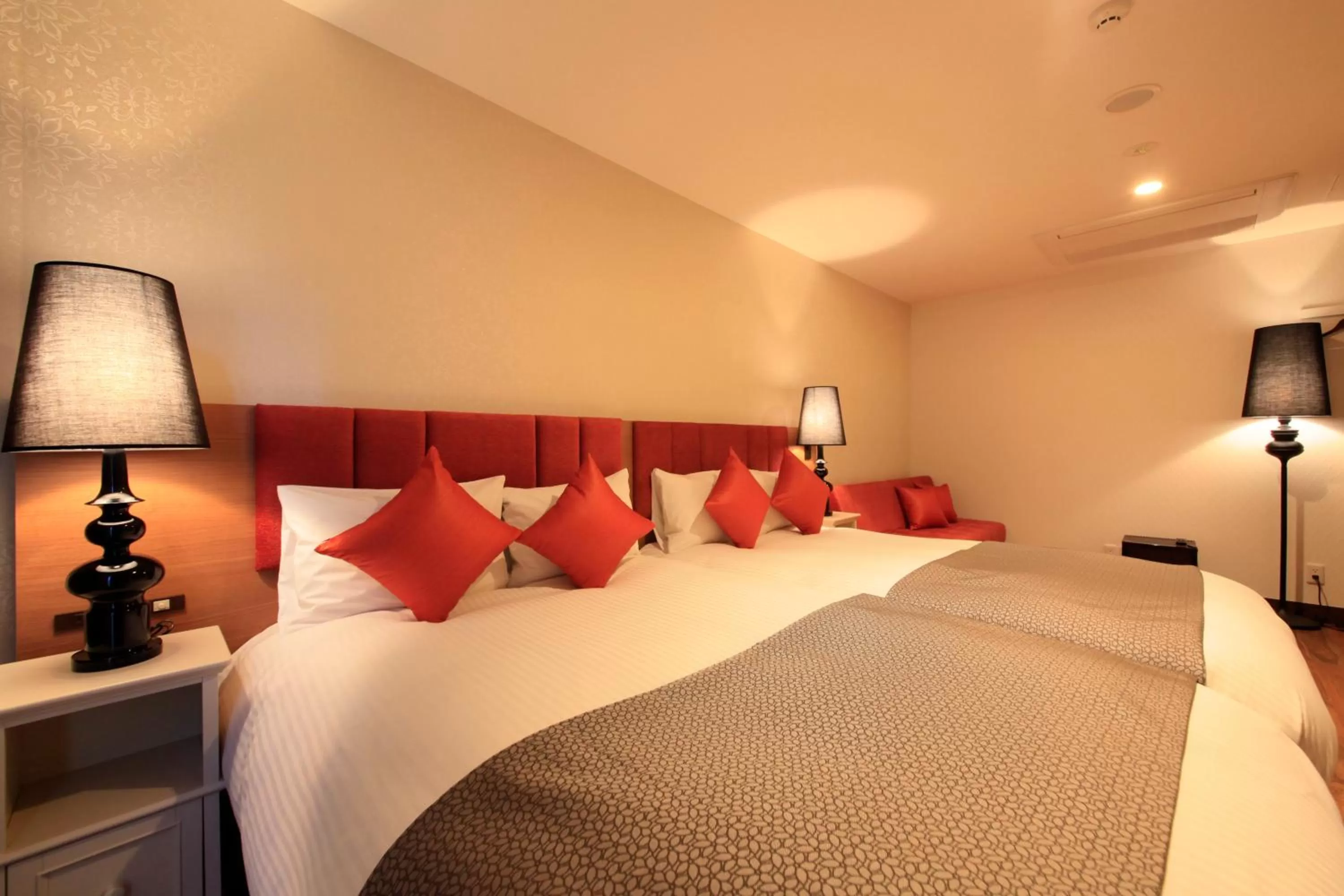 Photo of the whole room, Bed in Centurion Hotel Ueno