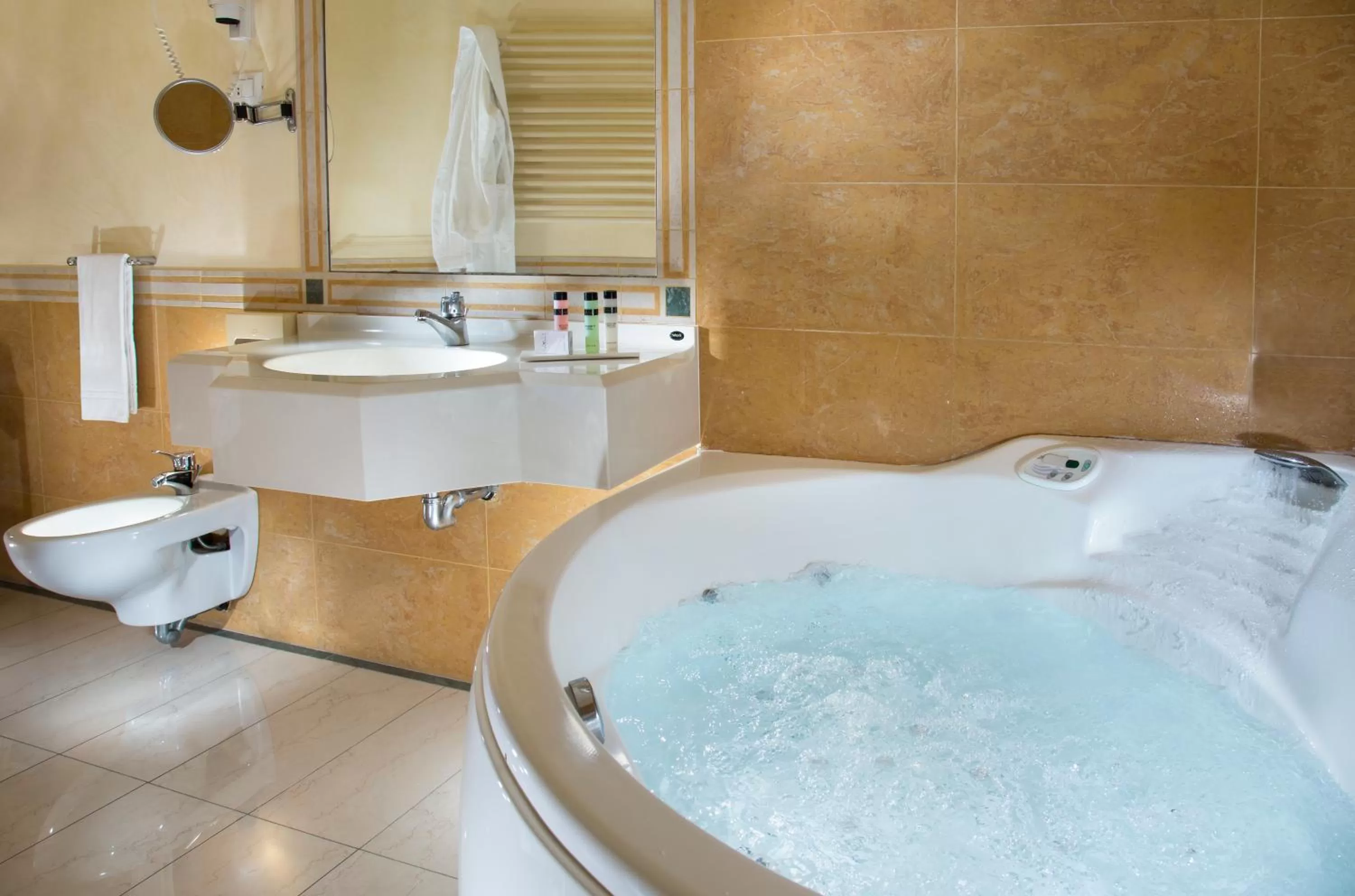 Bathroom in Doria Park Hotel