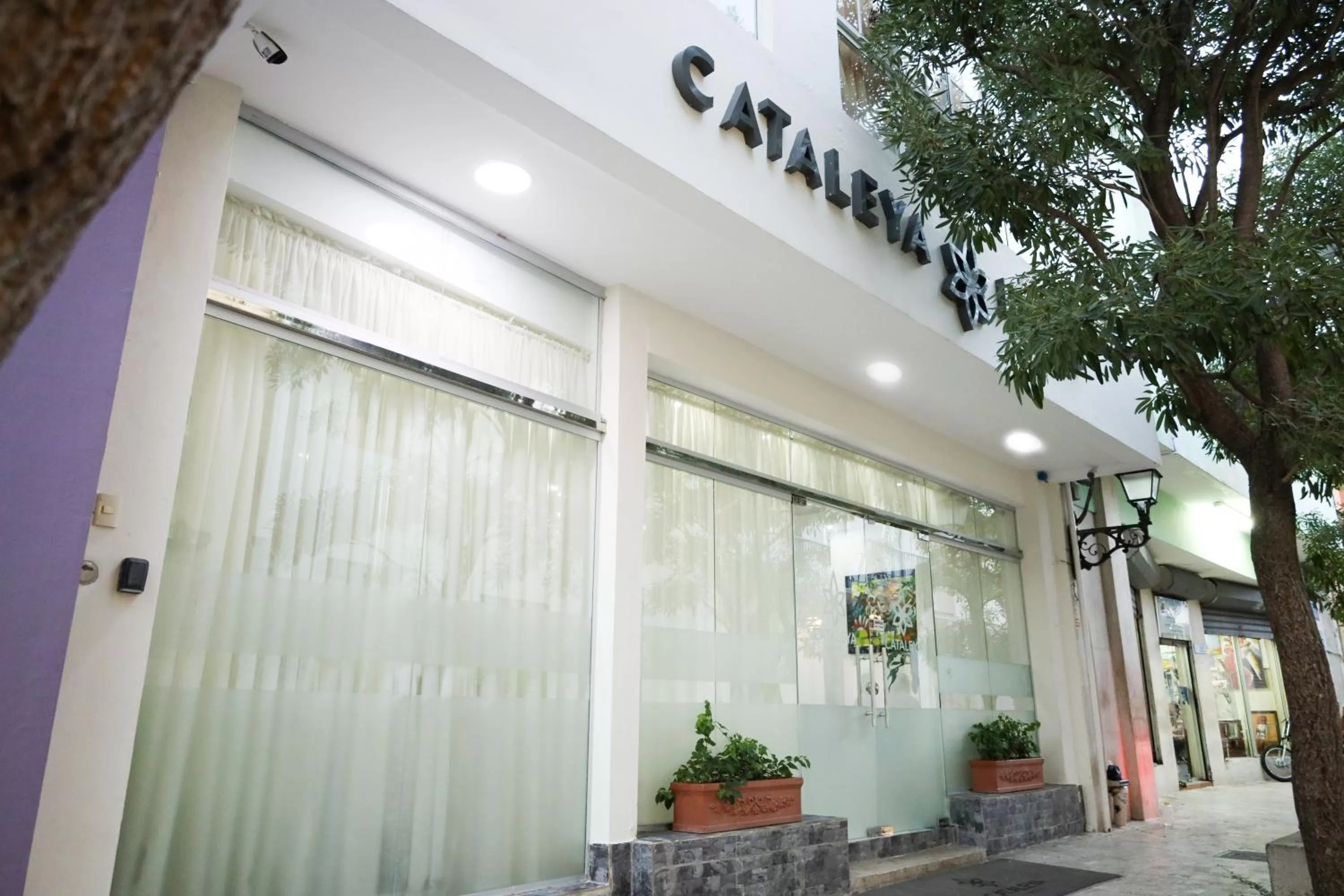 Property building in Cataleya Hotel