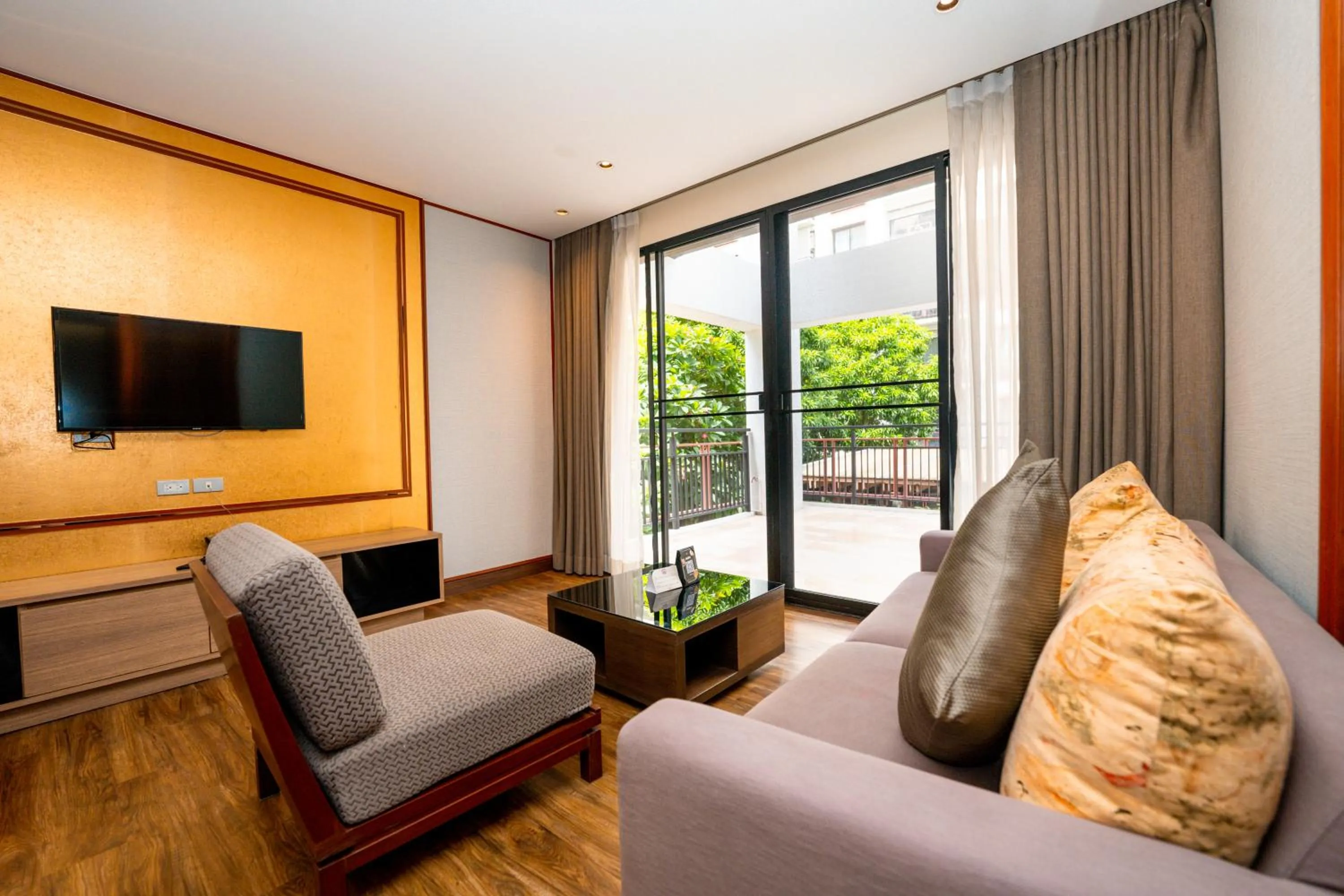 Living room in Amanta Hotel & Residence Ratchada