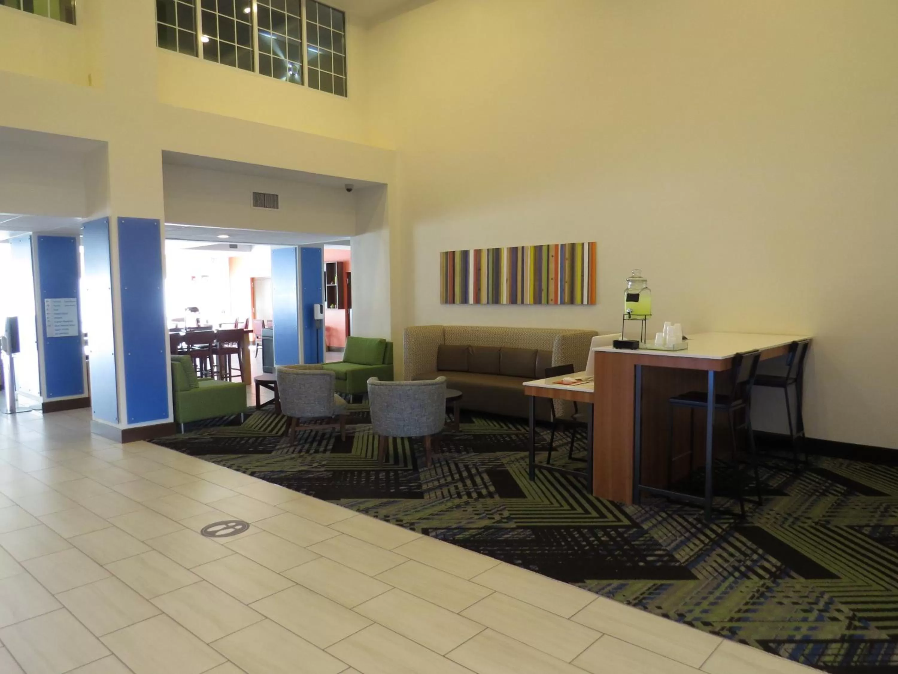 Property building in Holiday Inn Express & Suites Spring Hill by IHG