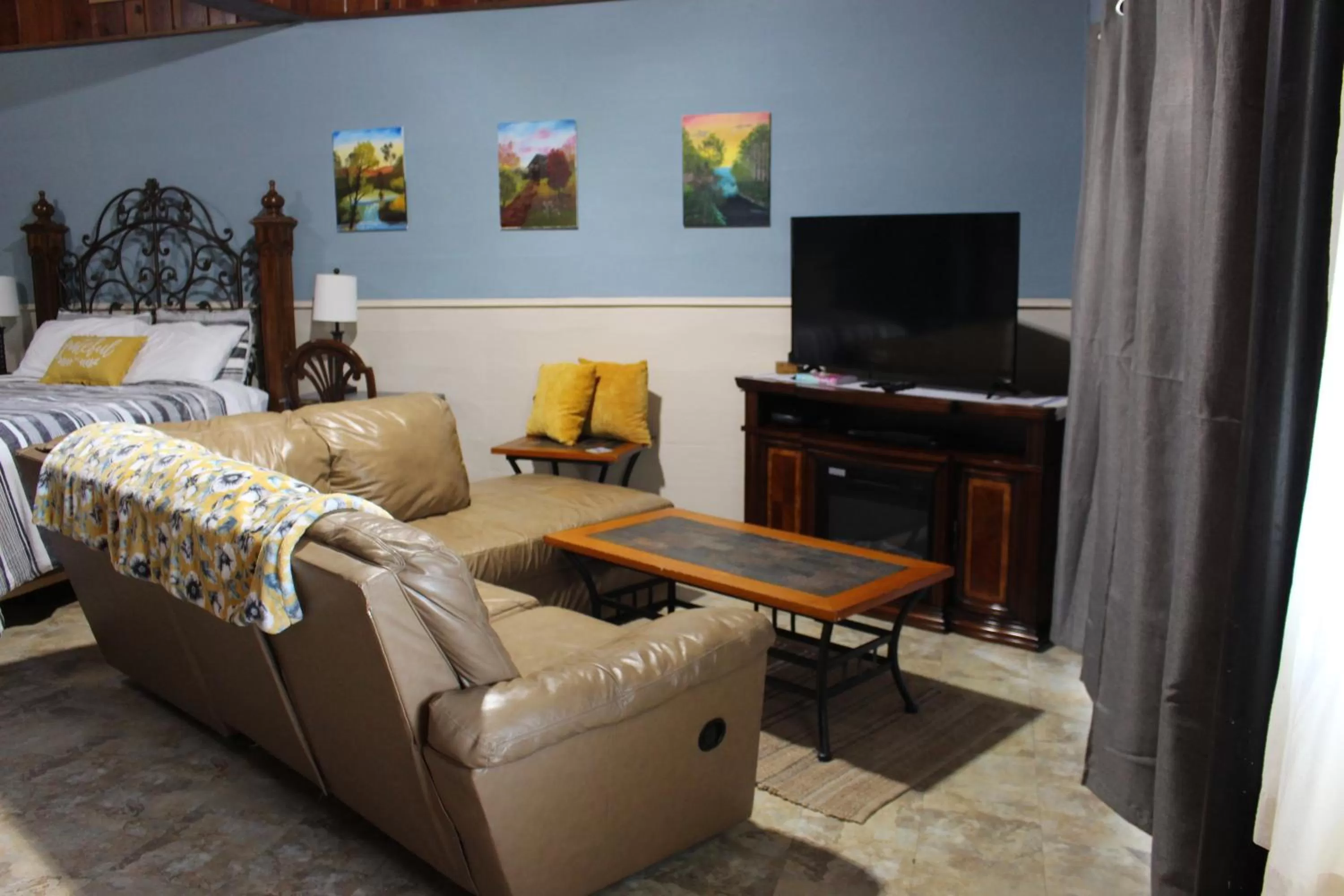 Seating Area in Live Oak B&B