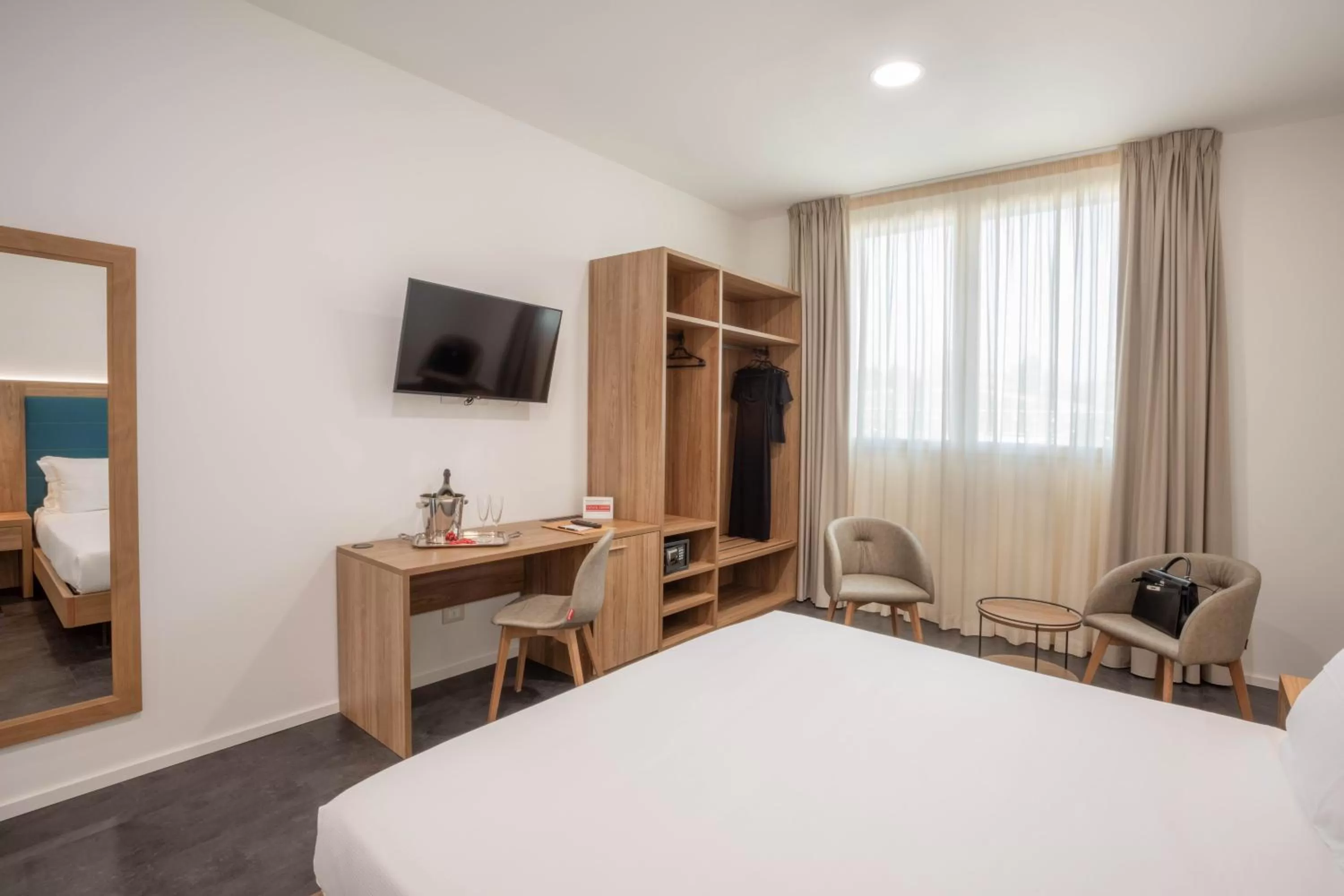 Bedroom, Bed in V Hotel