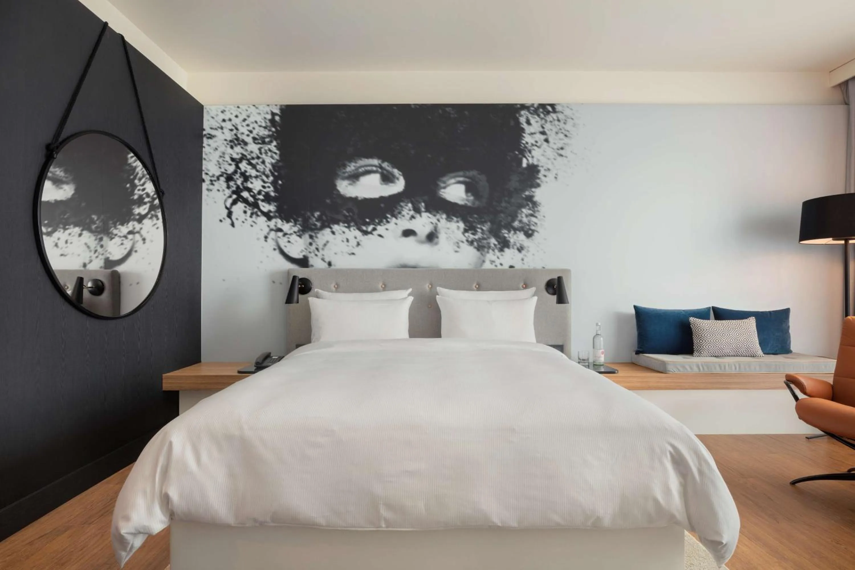 Photo of the whole room, Bed in Radisson Blu Hotel Köln