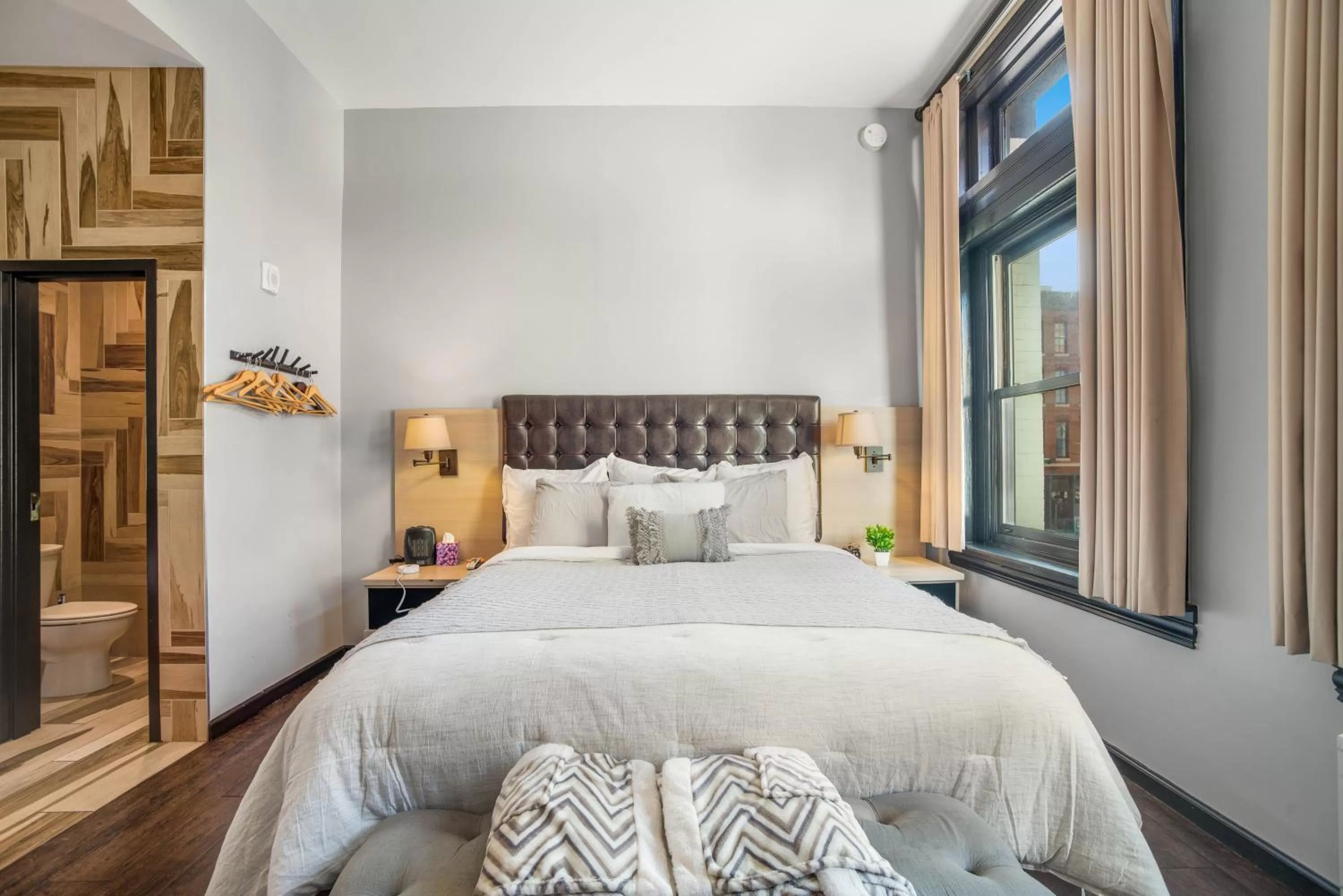 Bed in Good Hotels Downtown Denver