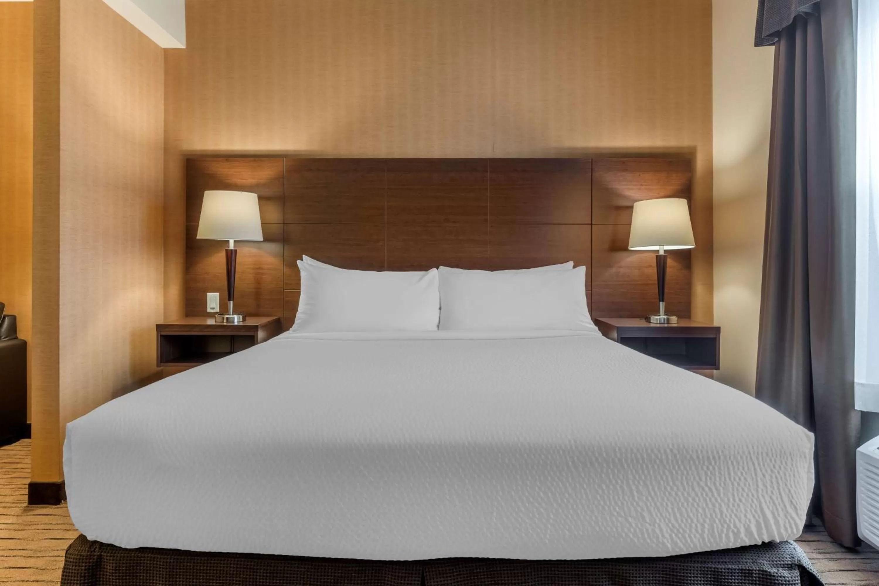 Bedroom, Bed in Best Western Plus, Bathurst Hotel & Suites