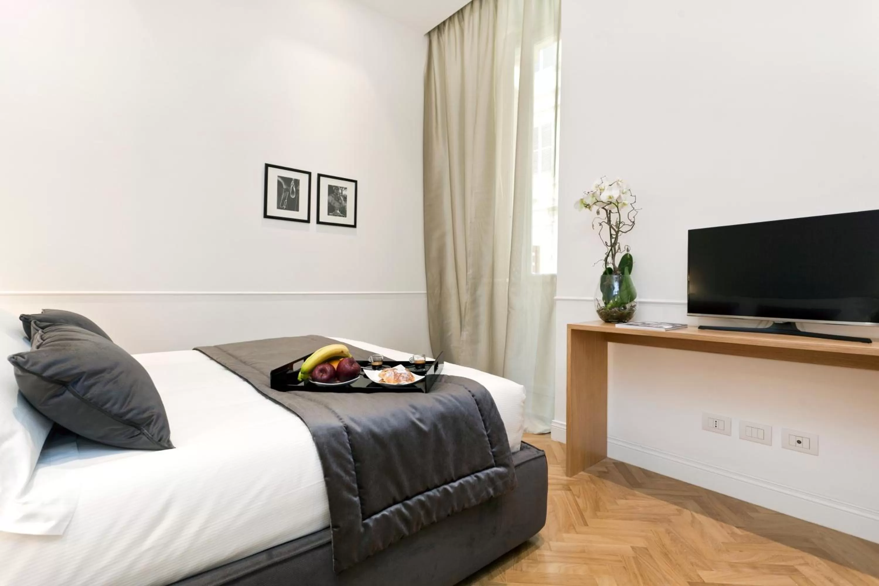 Double Room with Balcony in Vanity Navona